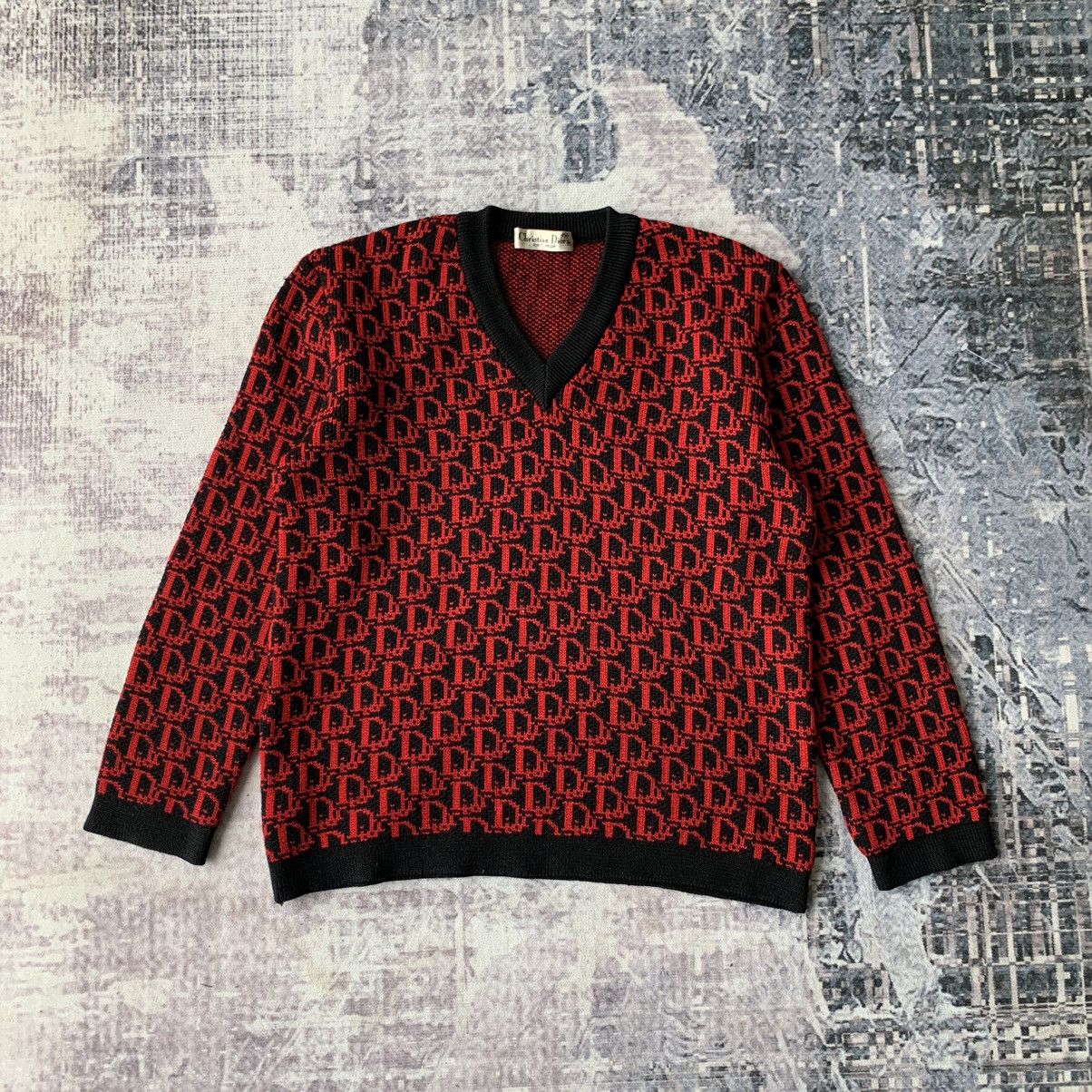 Christian Dior ♡ Vintage..knit ≽^•⩊•^≼♡ Christian Dior at Goodwill . Thrifted this Dior cable-knit sweater