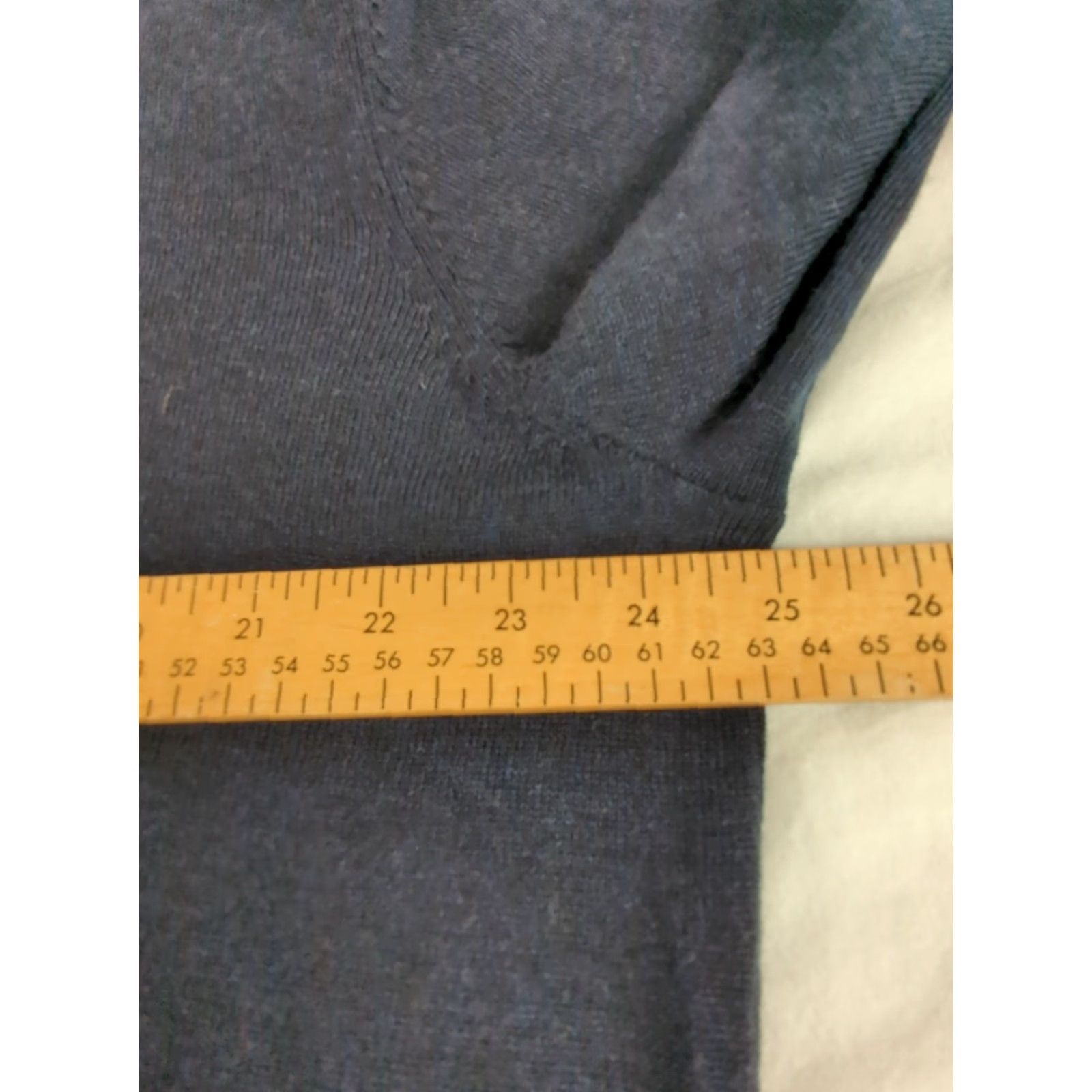 Jos. A. Bank Jos A Bank traveler merino wool pullover sweater 3XL Tall Blue V-Neck Long Sleeve Knit Solid Men Shirt Size US XXL / EU 58 / 5 - 7 Thumbnail