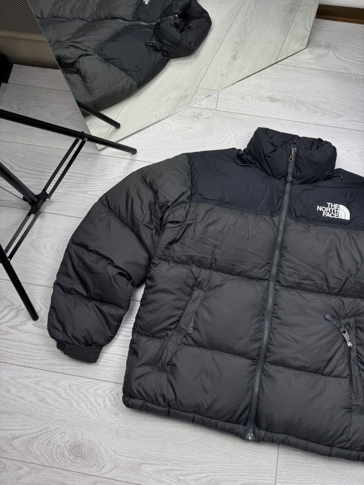 Kaws x TNF - Nupste