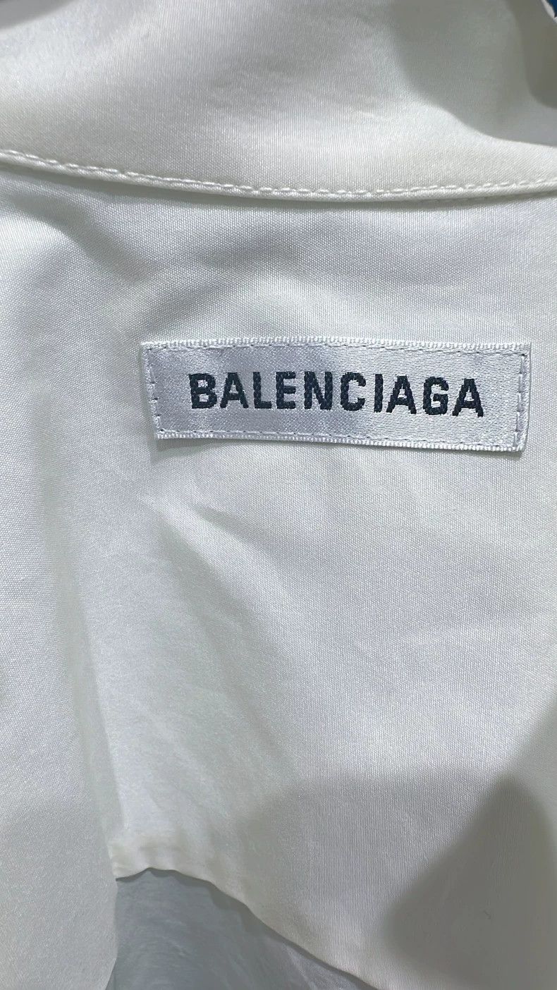 Balenciaga Balenciaga size 34 Embroidery on the chest of white silhou Size S / US 4 / IT 40 - 4 Thumbnail