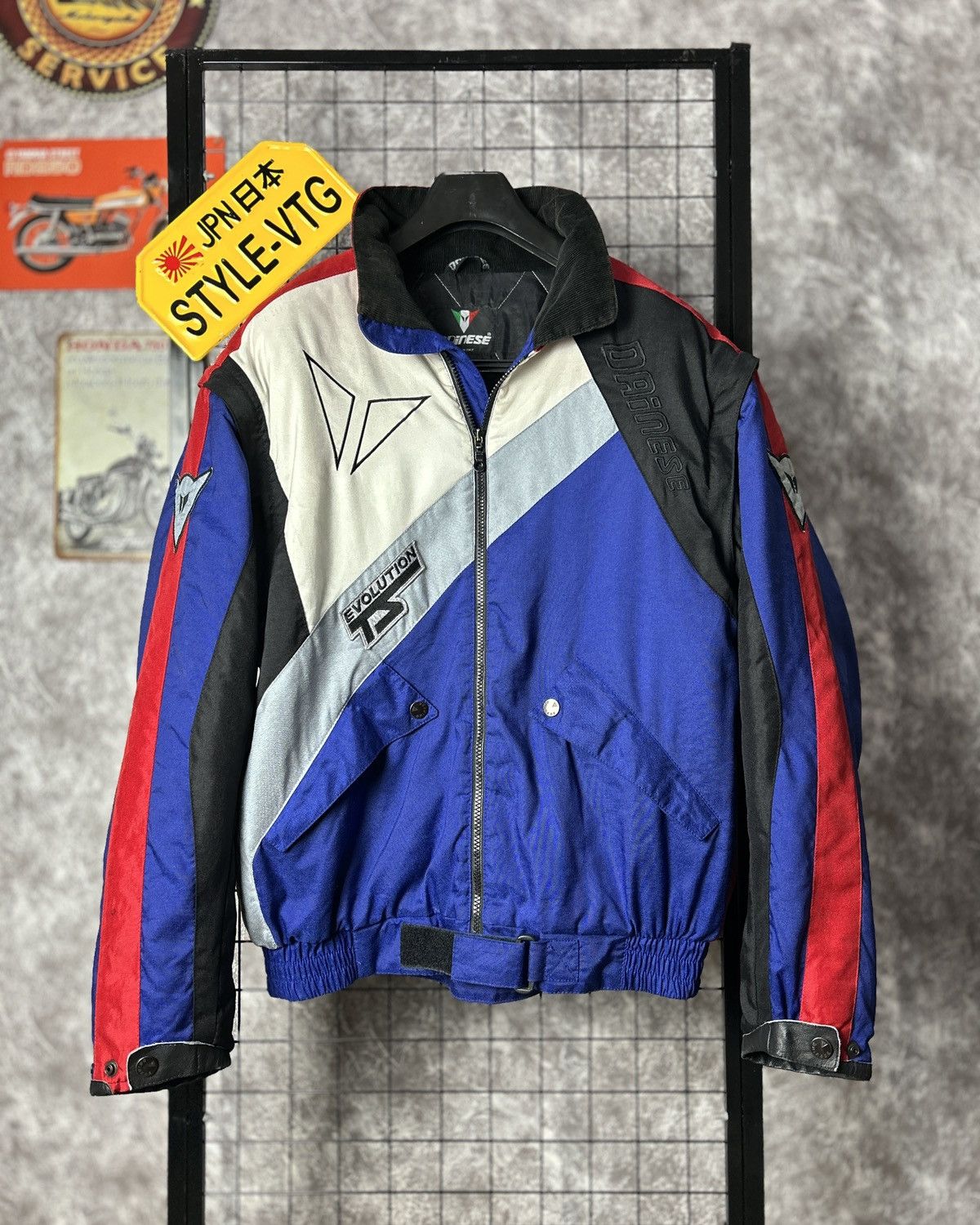 Dainese Dainese italy 90s Vintage Racing Jacket Size US L / EU 52-54 / 3 - 2 Thumbnail