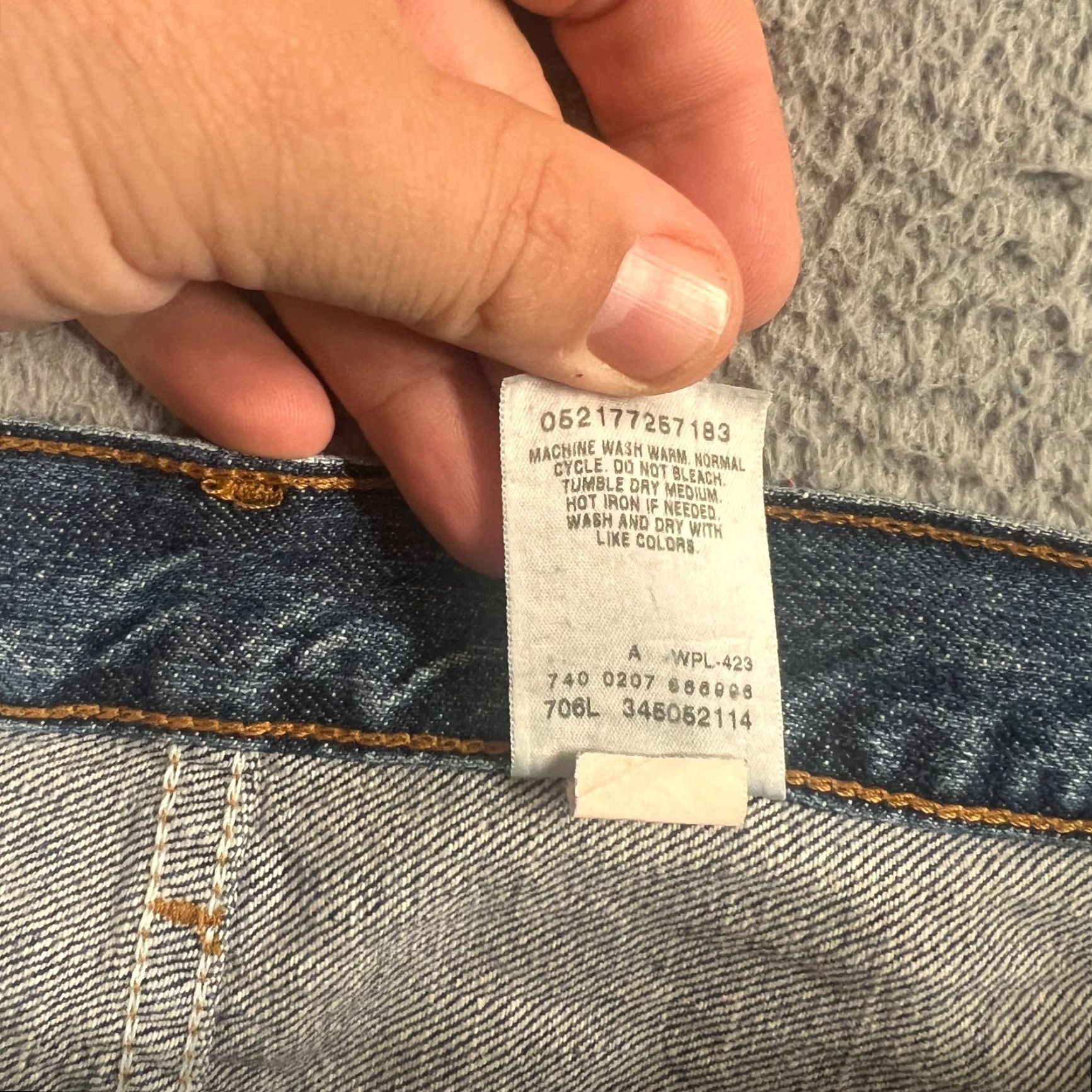 Levi's VINTAGE Levi's Shorts Bermuda Mens 36 Blue Denim Casual 90s Made in Colombia Size US 36 / EU 52 - 7 Thumbnail