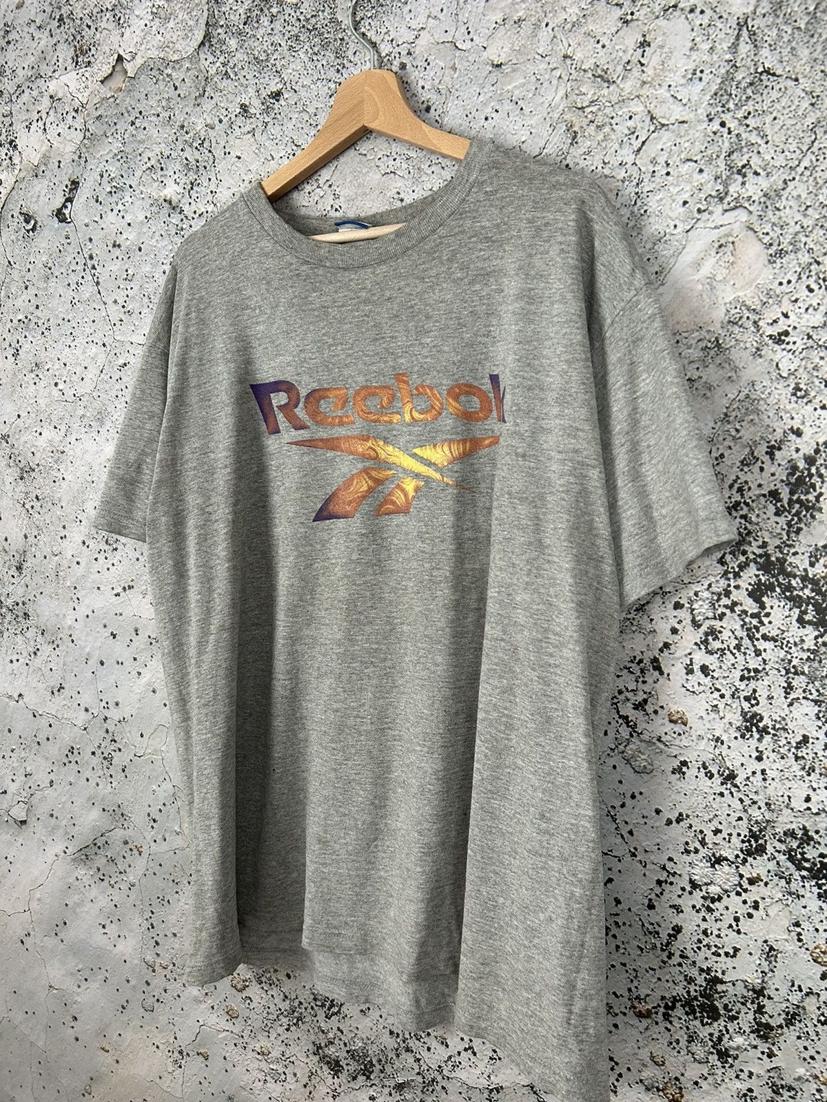 Reebok Vintage Reebok Made in USA Logo Tee Sportswear Retro Hype Size US XL / EU 56 / 4 - 2 Thumbnail