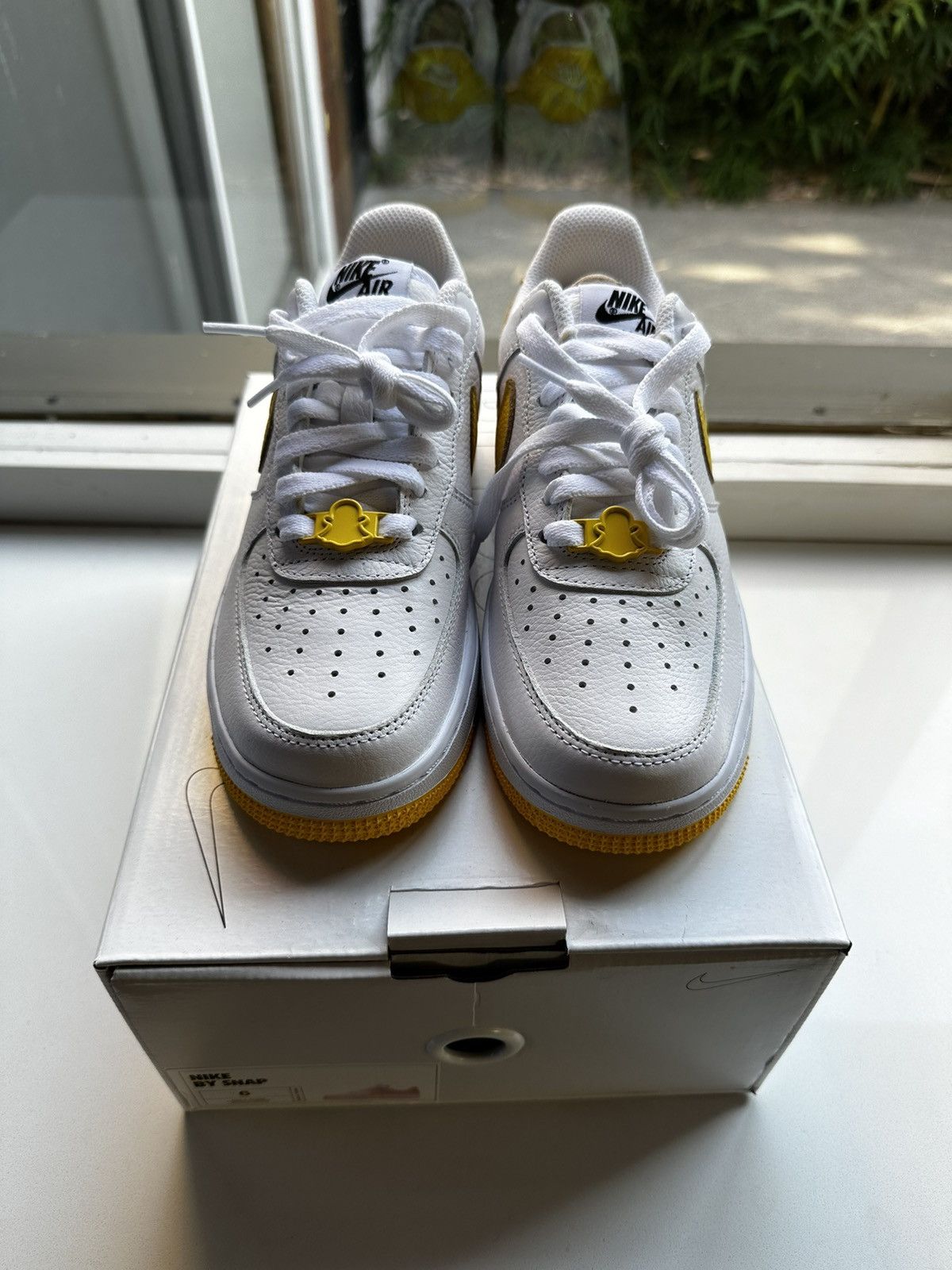 Nike 2023 Rare Nike Air Force 1 x Snapchat Ghostface Limited Size US 6 / IT 36 - 7 Thumbnail