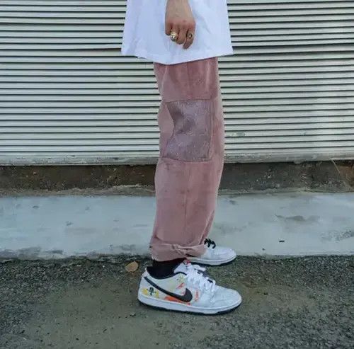 Japanese Brand 20AW Indigo Union Japan Pink Corduroy Bandana Paisley Pants Size US 32 / EU 48 - 4 Thumbnail