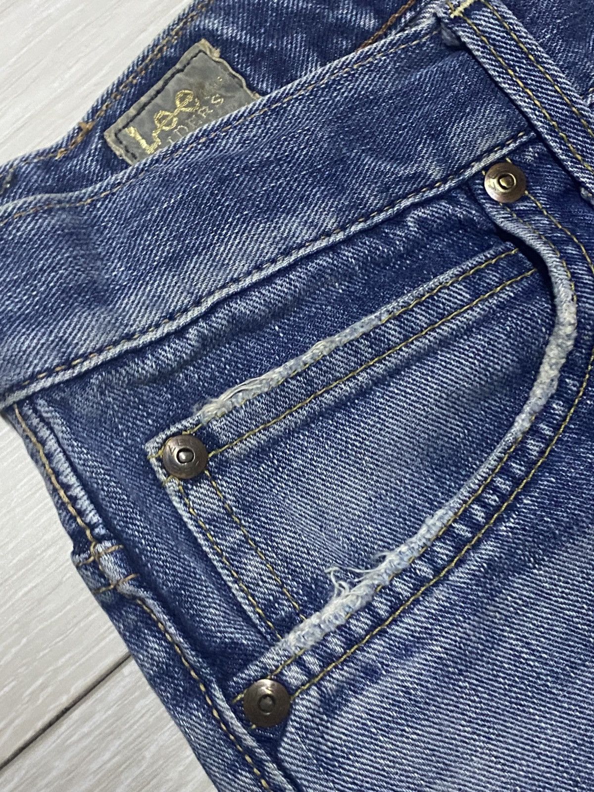 Number (N)ine Vintage Lee Riders Faded Wash Distressed Loose Jeans Size US 33 - 7 Thumbnail
