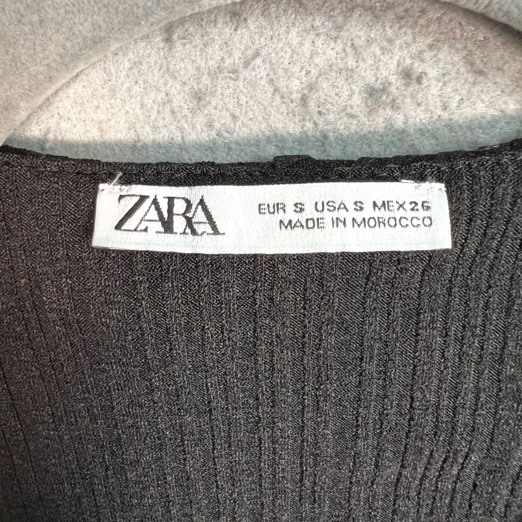 Zara Zara Black Ruffle Ribbed Sleeveless Top Womens Size Small Size S / US 4 / IT 40 - 3 Thumbnail