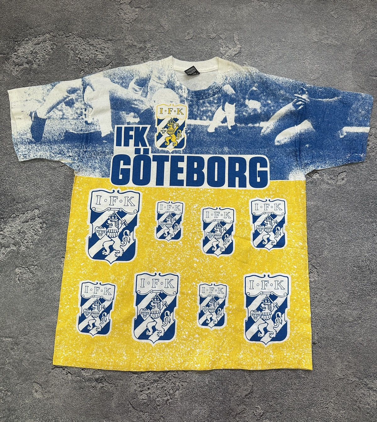Vintage Vintage 90s IFK Goteborg Screen Stars Overprinted Tee XXL Size US XXL / EU 58 / 5 - 1 Thumbnail