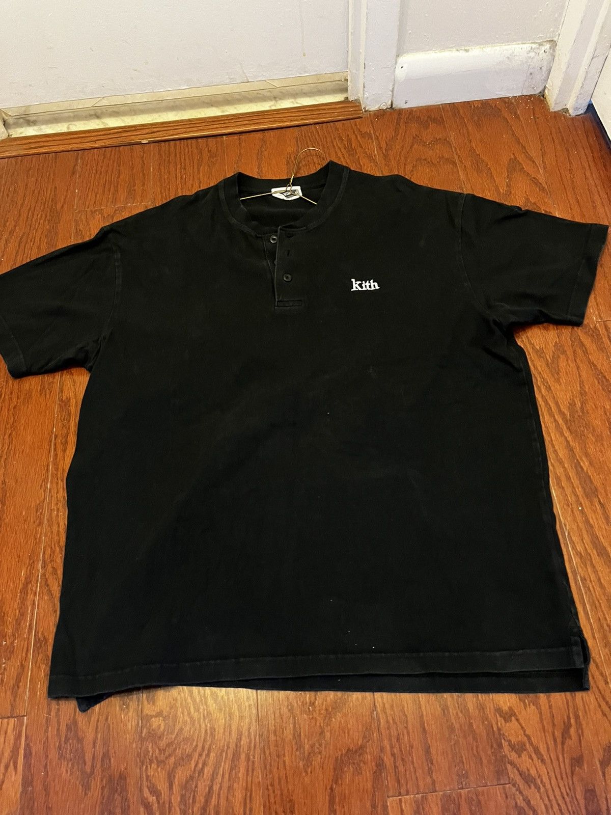 Kith Kith Three button tee shirt size L Size US L / EU 52-54 / 3 - 3 Thumbnail