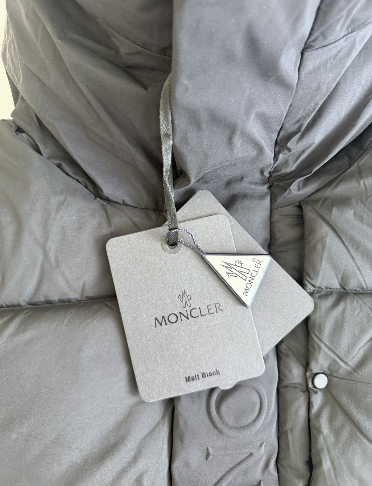 Moncler Moncler madeira size 4 Size US XL / EU 56 / 4 - 2 Thumbnail