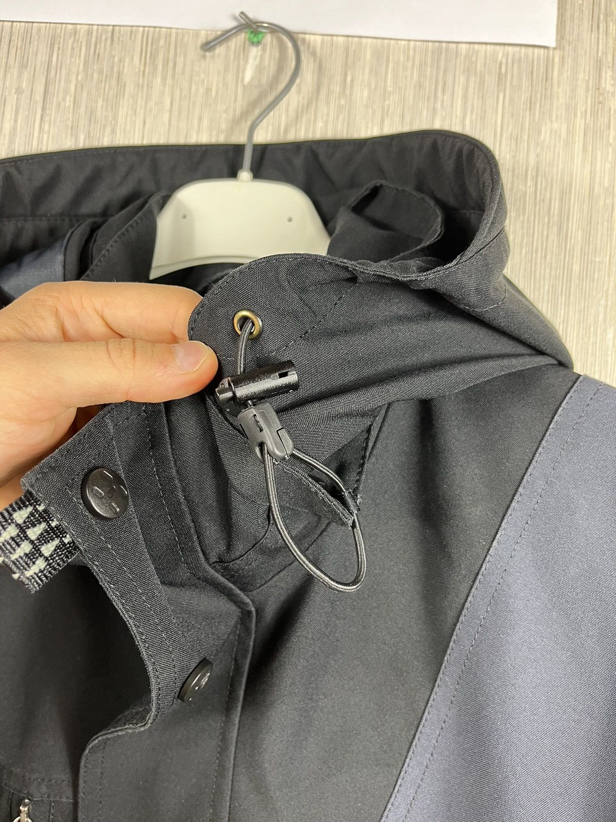 Haglofs × Vintage Vintage Haglofs windstopper rain jacket y2k outdoor coat Size US L / EU 52-54 / 3 - 16 Thumbnail