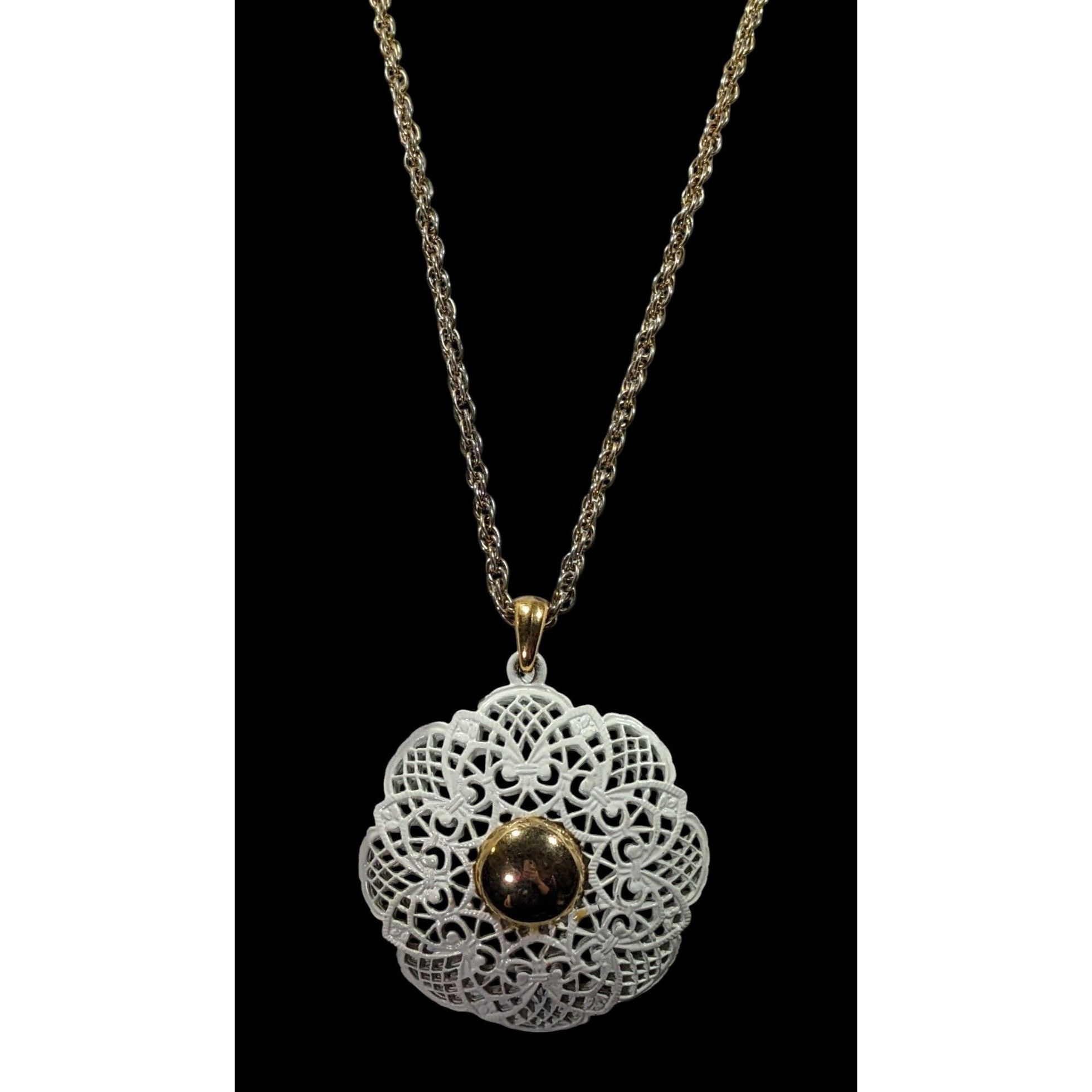 Other Vintage Victorian Style White Filigree And Gold Tone Pendant Size ONE SIZE - 2 Thumbnail