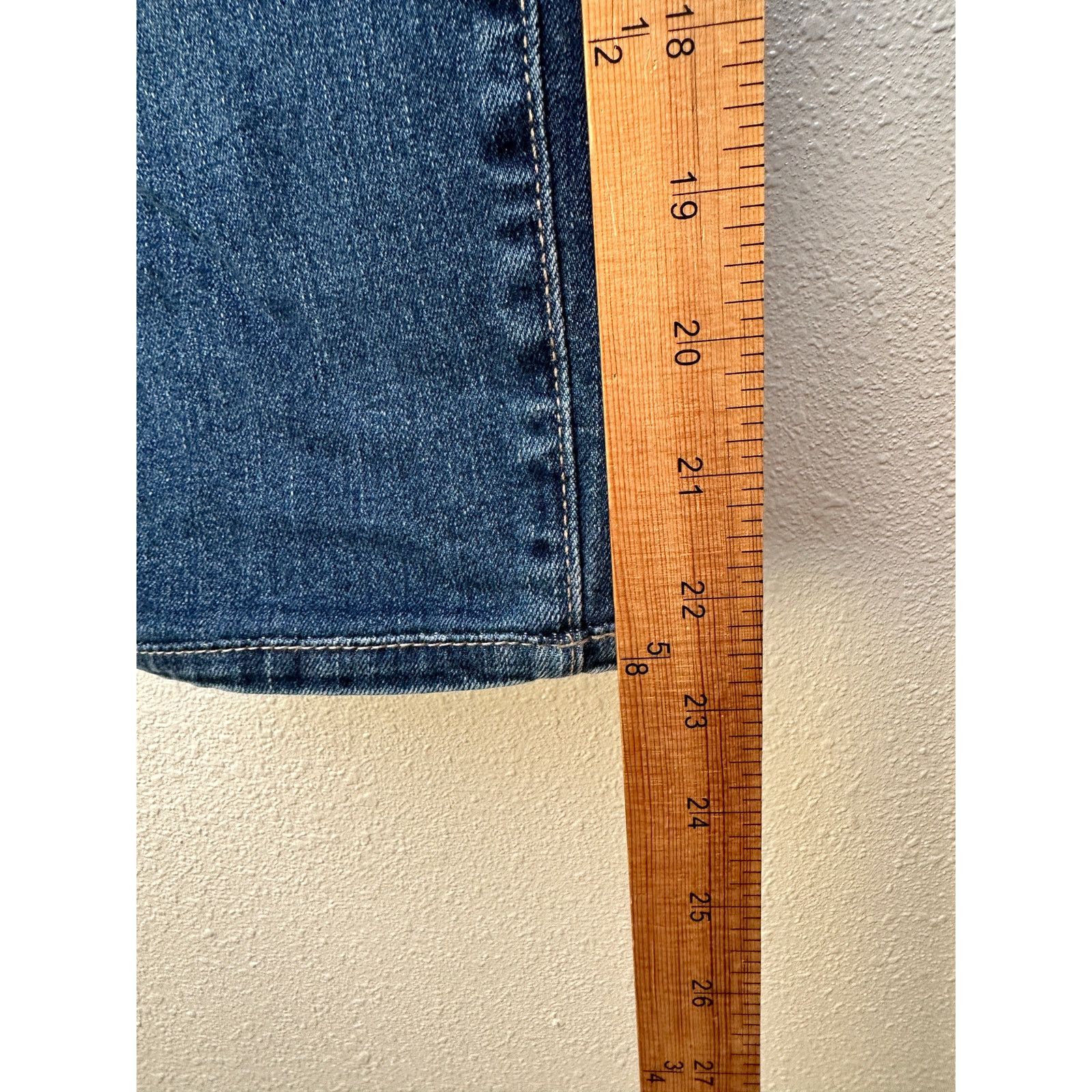 AG Adriano Goldschmied AG Adriano Goldschmied Prima Cigarette Leg Jean Med Wash 31R Size 31" - 12 Thumbnail