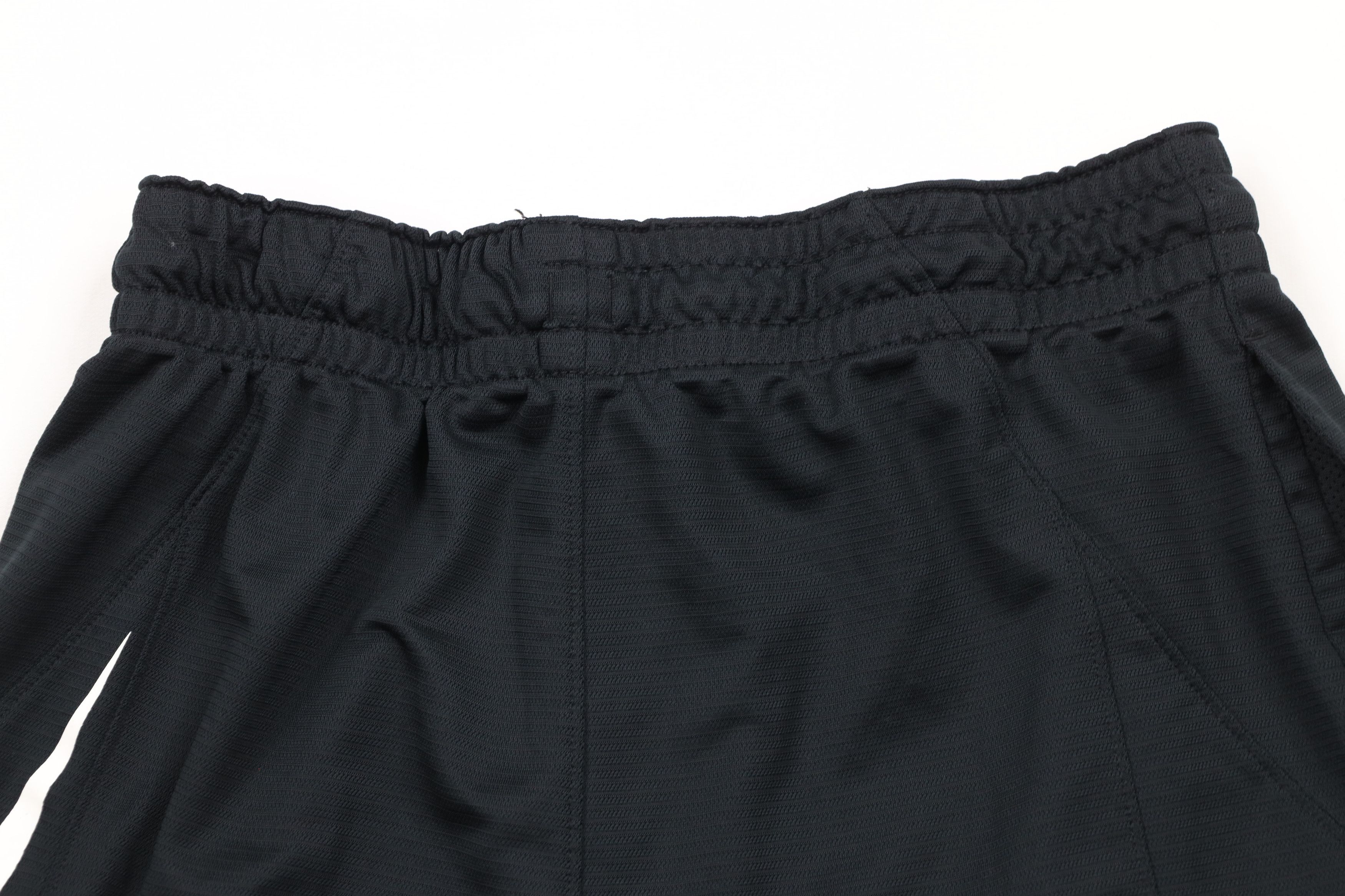 Nike × Vintage Vintage Nike Logo Above Knee Gym Basketball Shorts Black Size US 32 / EU 48 - 12 Thumbnail