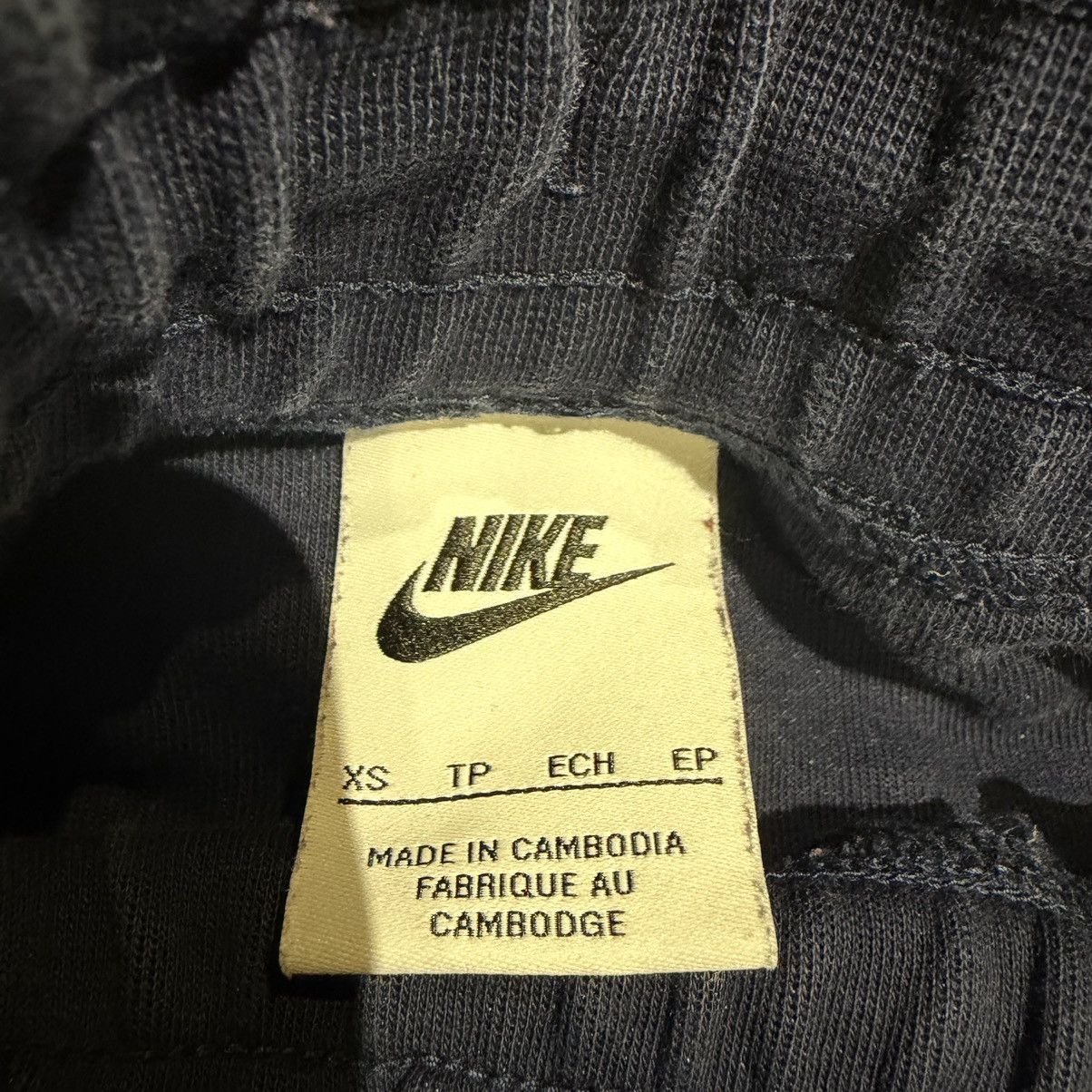 Nike Nike Barcelona Navy tech fleece pants Size US 28 / EU 44 - 5 Thumbnail
