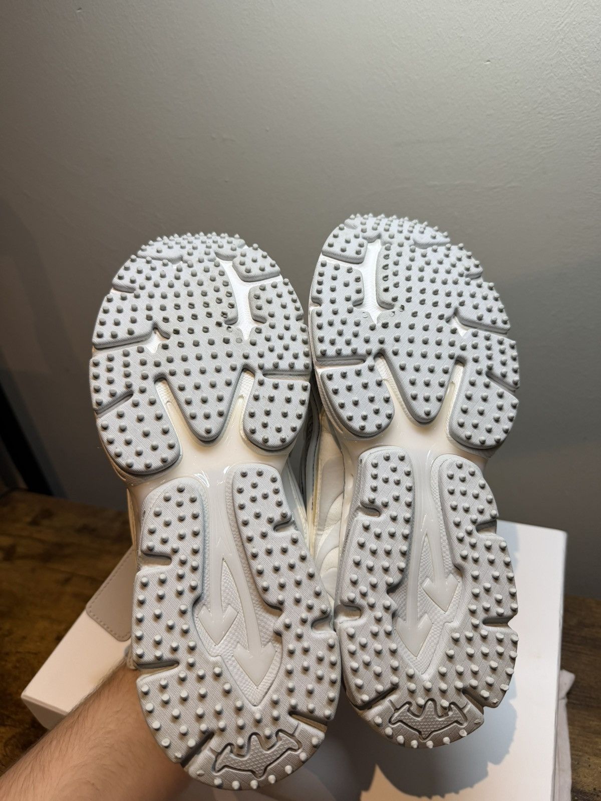 Off-White Off White Be Right Back White size 39 Size US 9 / IT 39 - 2 Thumbnail