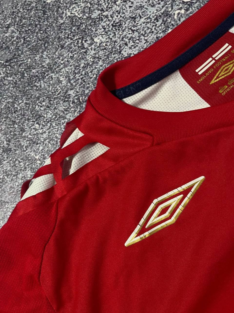 Umbro Official England football shirt Umbro Soccer Jersey size XL Size US XL / EU 56 / 4 - 7 Thumbnail