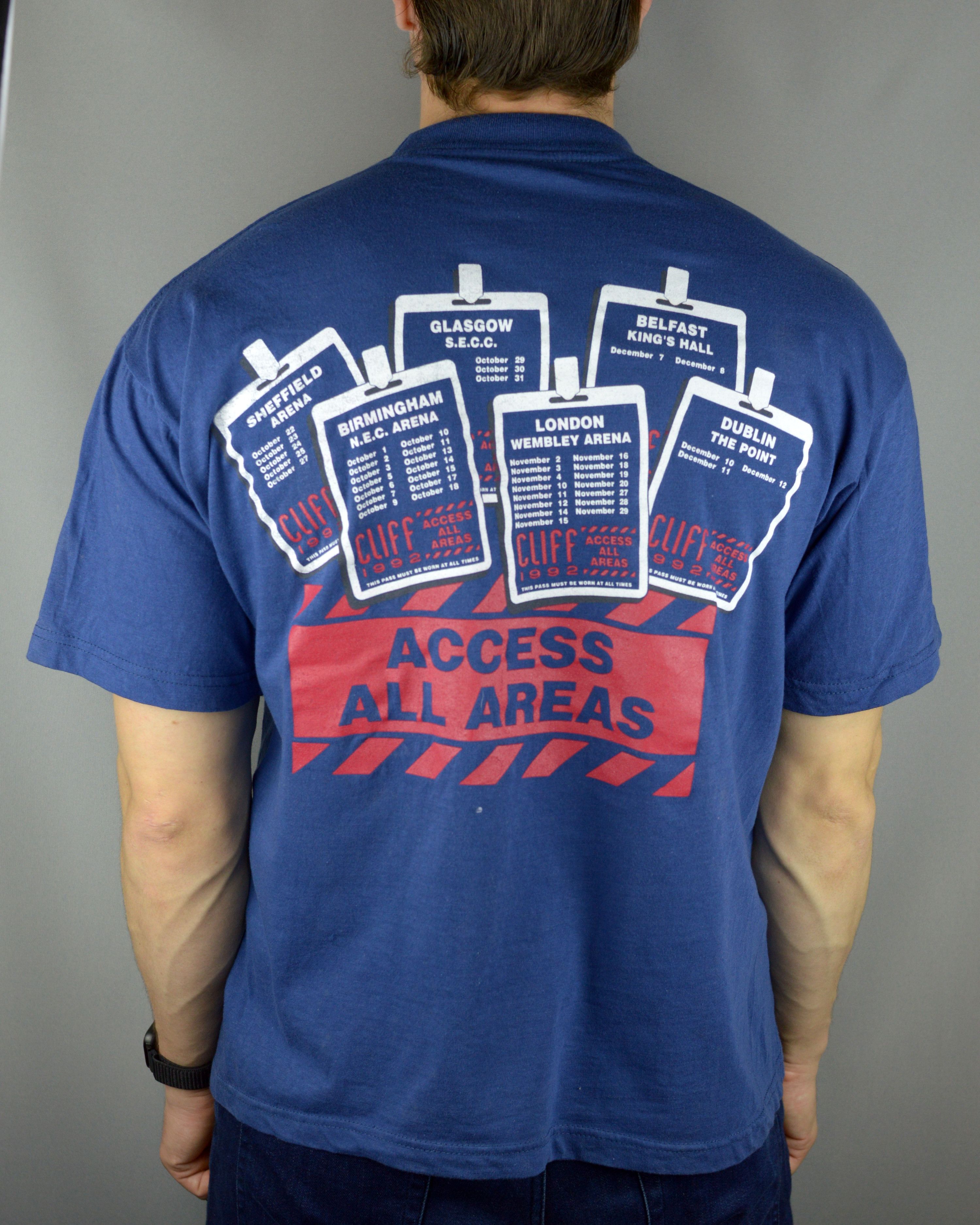 Vintage Vintage Cliff Richard 1992 Acces All Areas tour t shirt Size US M / EU 48-50 / 2 - 2 Thumbnail
