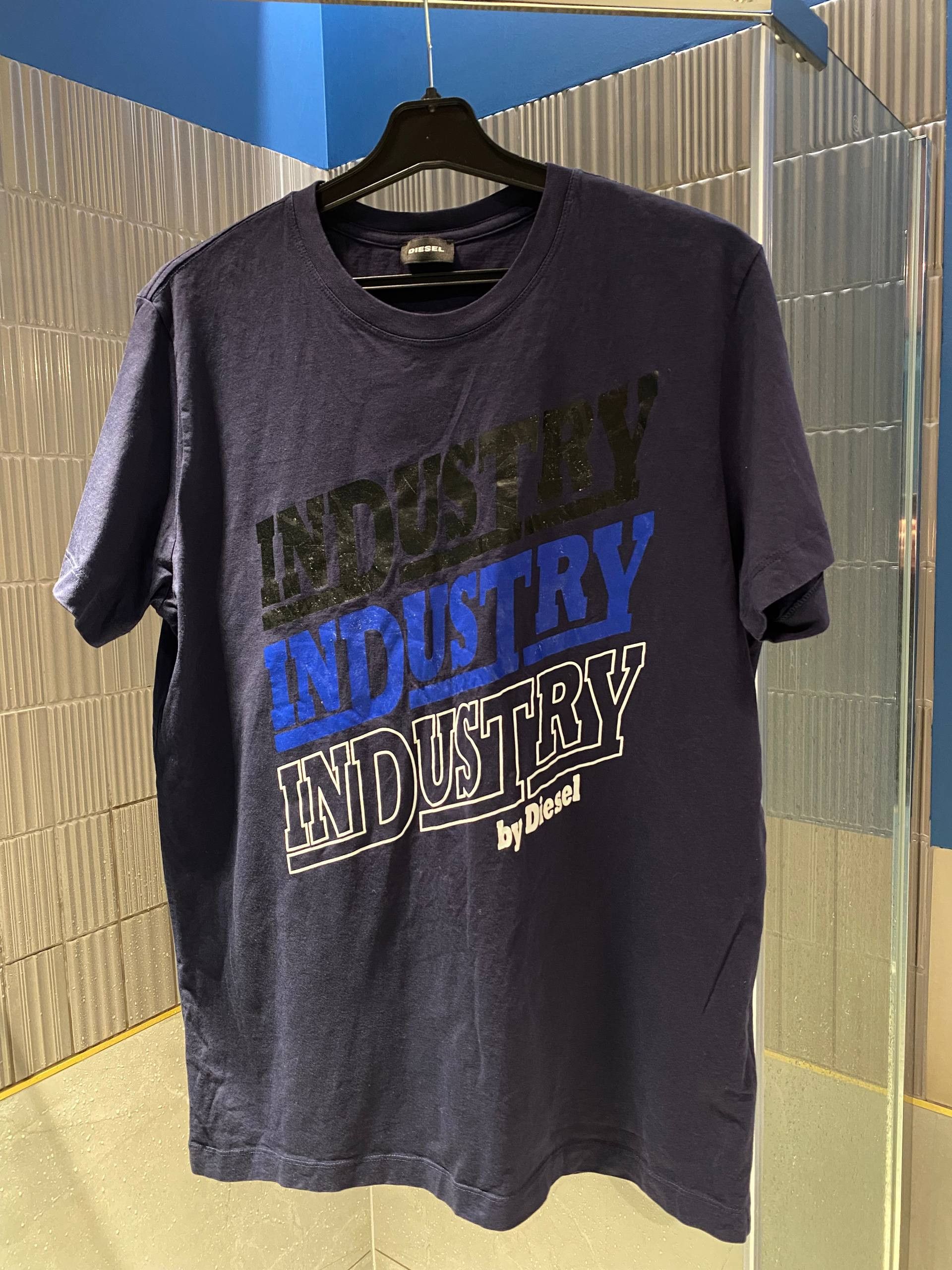 Diesel Diesel y2k logo T-shirt size XL Size US XL / EU 56 / 4 - 2 Thumbnail