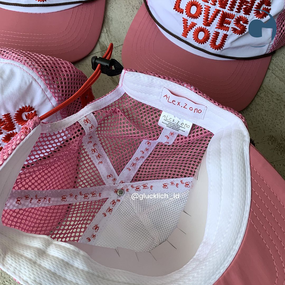 Alex Zono Alex Zono, “Running Loves You” Trucker Hat in Pink Size ONE SIZE - 5 Thumbnail