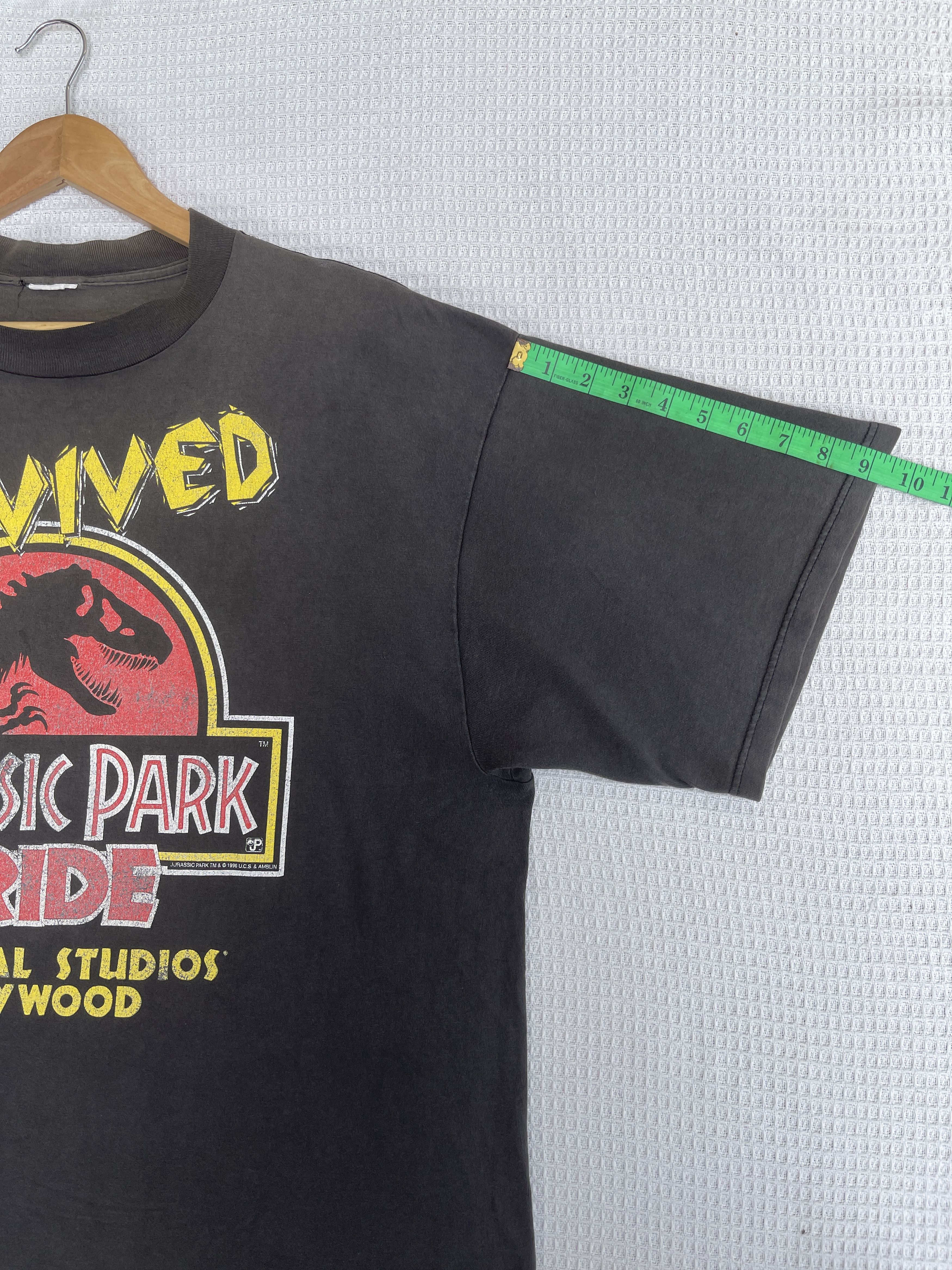 Universal Studios Rare🔥Faded🔥Vtg 90s Jurassic Park Universal Studio Tee Size US XXL / EU 58 / 5 - 12 Thumbnail
