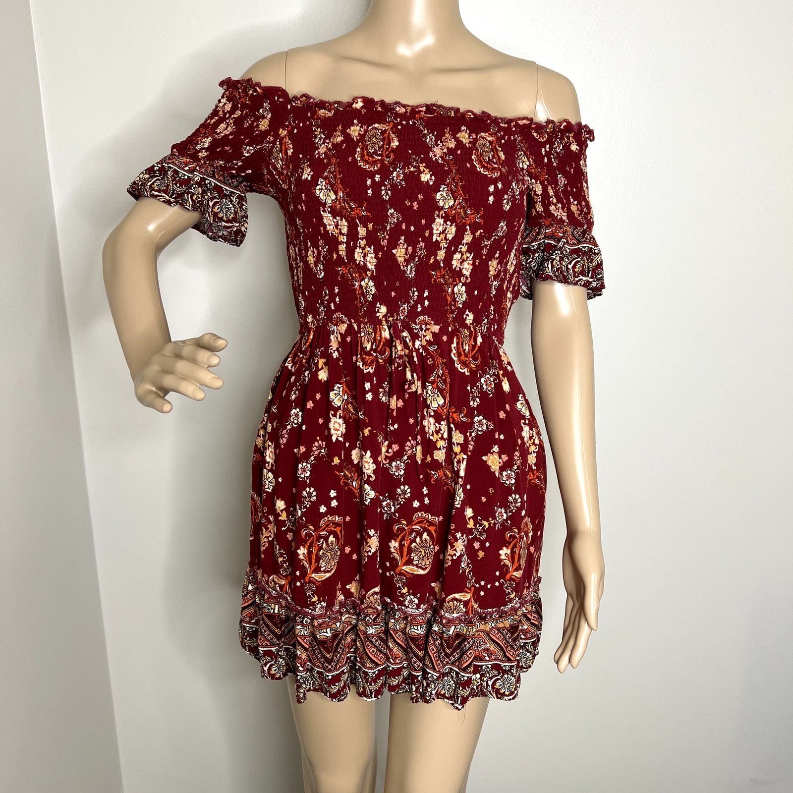 Other Band of Gypsies Red Floral Smocked Off Shoulder Dress Size S / US 4 / IT 40 - 10 Thumbnail