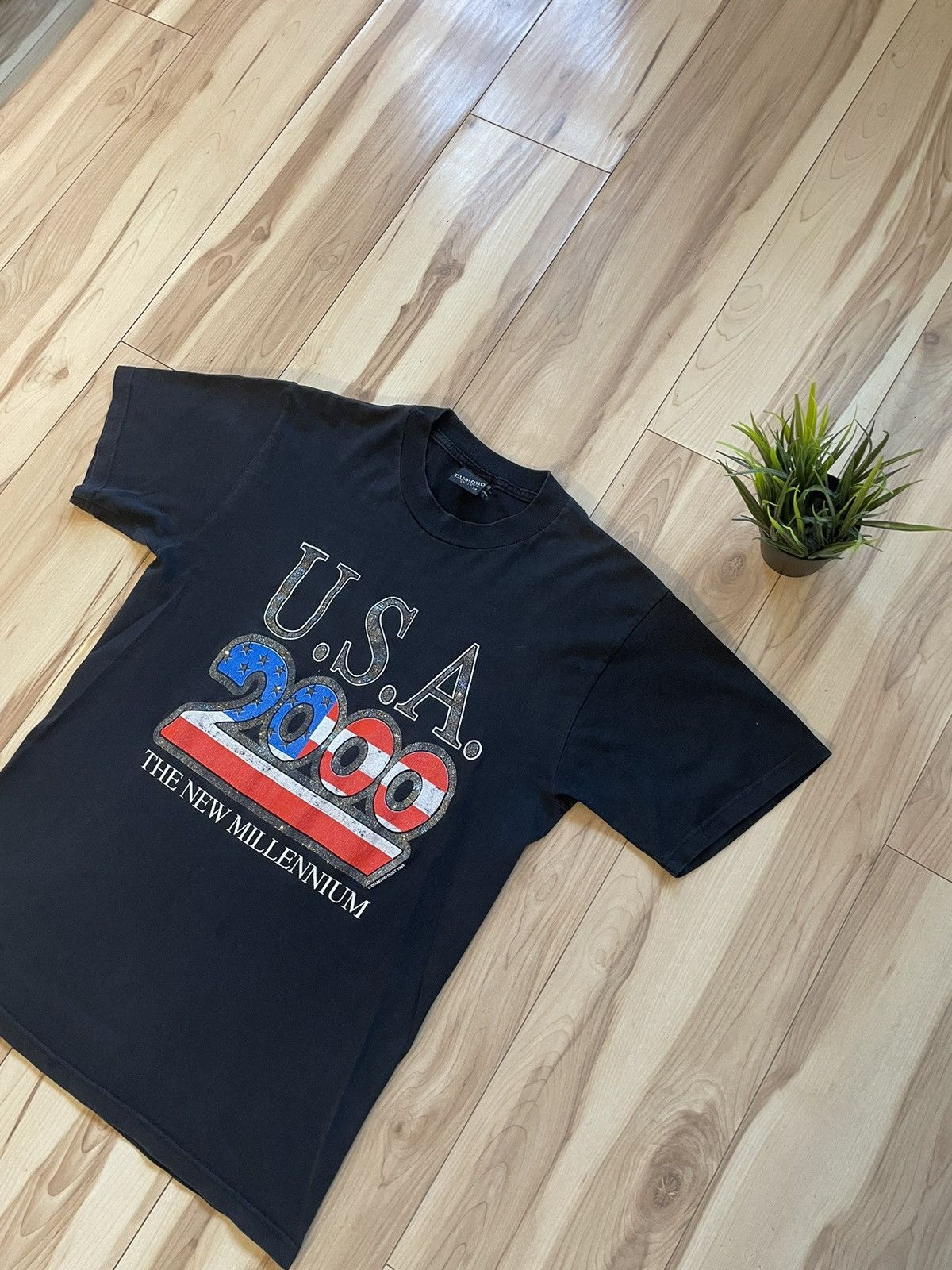 Vintage T-Shirt Diamond Dust USA 2000 the new millennium Size US M / EU 48-50 / 2 - 2 Thumbnail