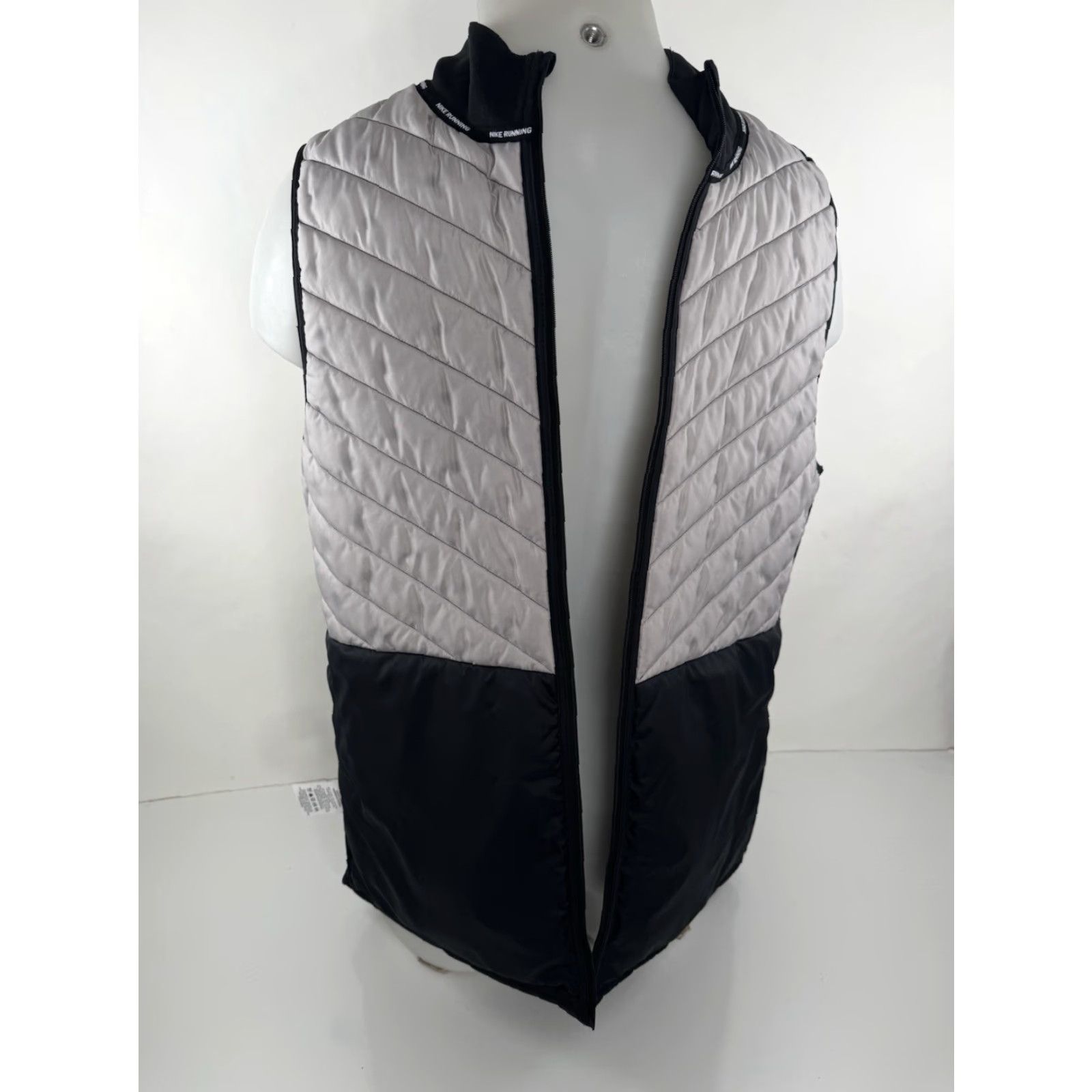 Nike NIKE AEROLAYER Running Mens Zip Quilted L Vest - EXCELLENT Shirt Vest Mens L Black Size US L / EU 52-54 / 3 - 6 Thumbnail