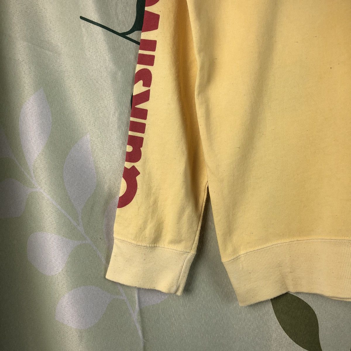 Quiksilver Quiksilver vintage Yellow Sweatshirt #7463 Size US M / EU 48-50 / 2 - 7 Thumbnail