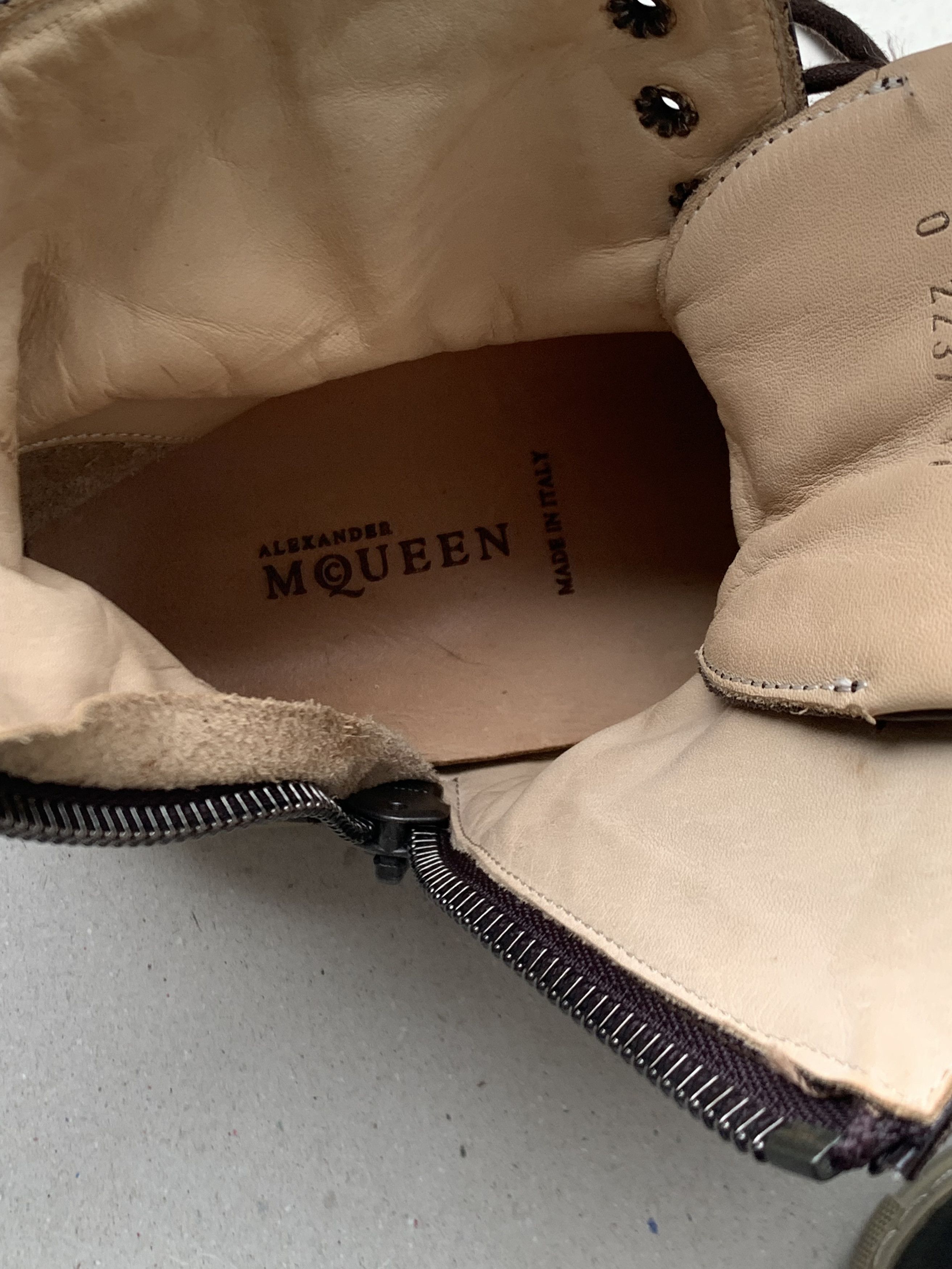 Alexander McQueen Alexander McQueen Hi-Top | Embossed Brown Leather Size US 7.5 / EU 40-41 - 7 Thumbnail