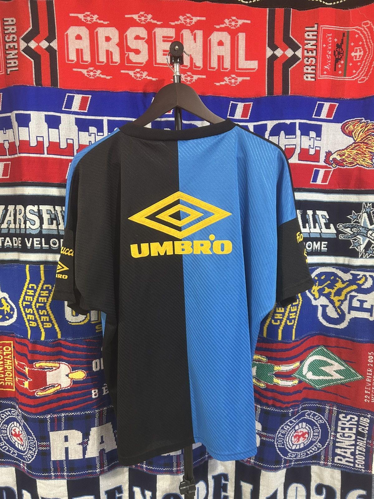 Umbro Rare Inter Training shirt 1992-1993 Size US L / EU 52-54 / 3 - 5 Thumbnail