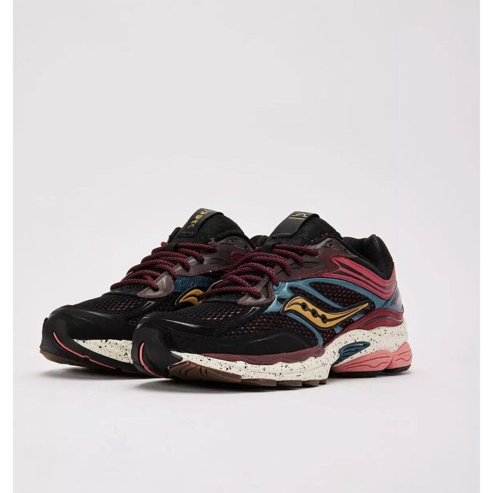 Saucony Size 8 Saucony ProGrid Omni 9 Autumnal Equinox Pack Sneakers Size US 8 / EU 41 - 2 Thumbnail