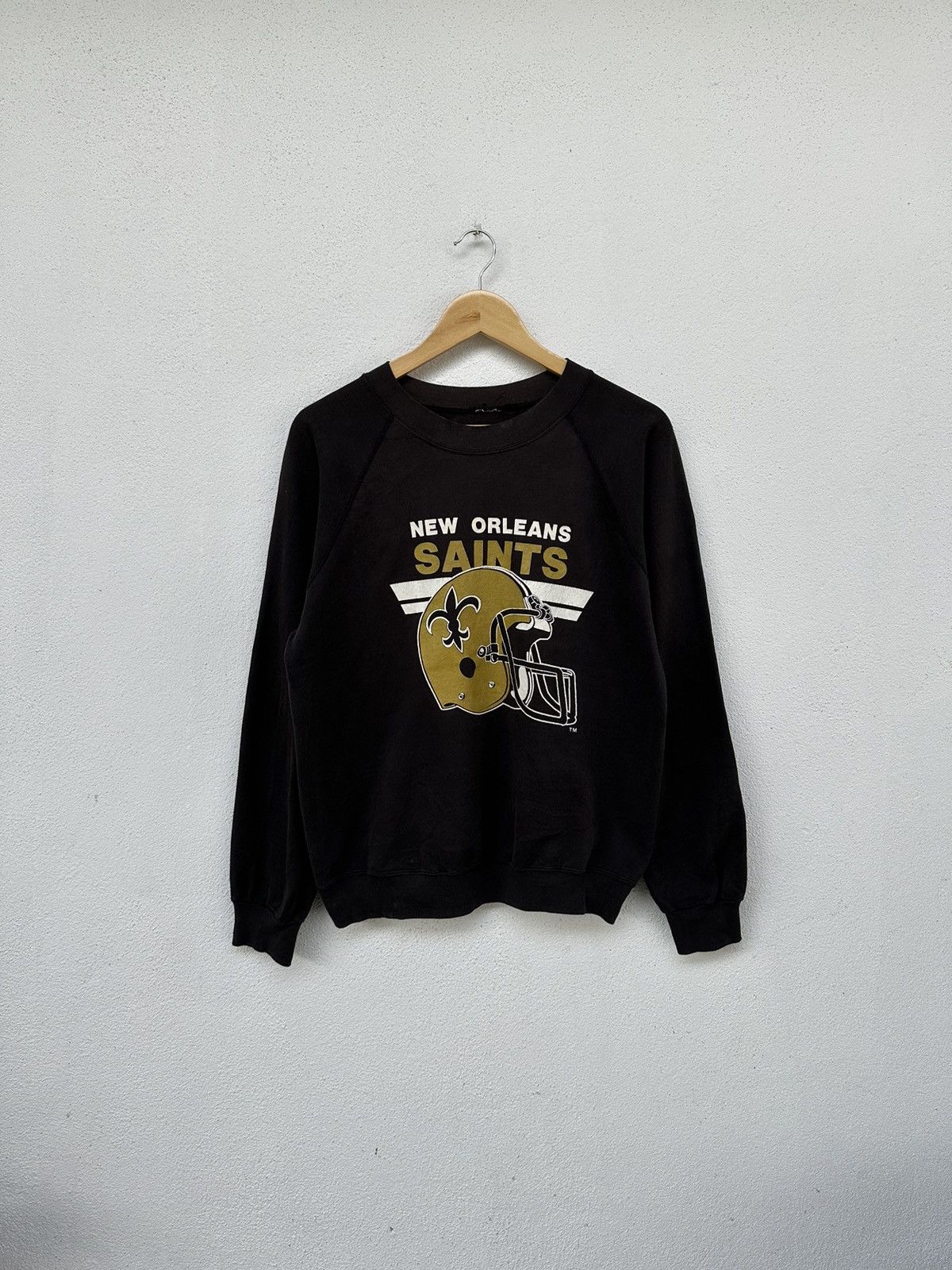 image of Nfl Vintage New Orleans Saint Sweatshirt in Black, Men's (Size Medium)