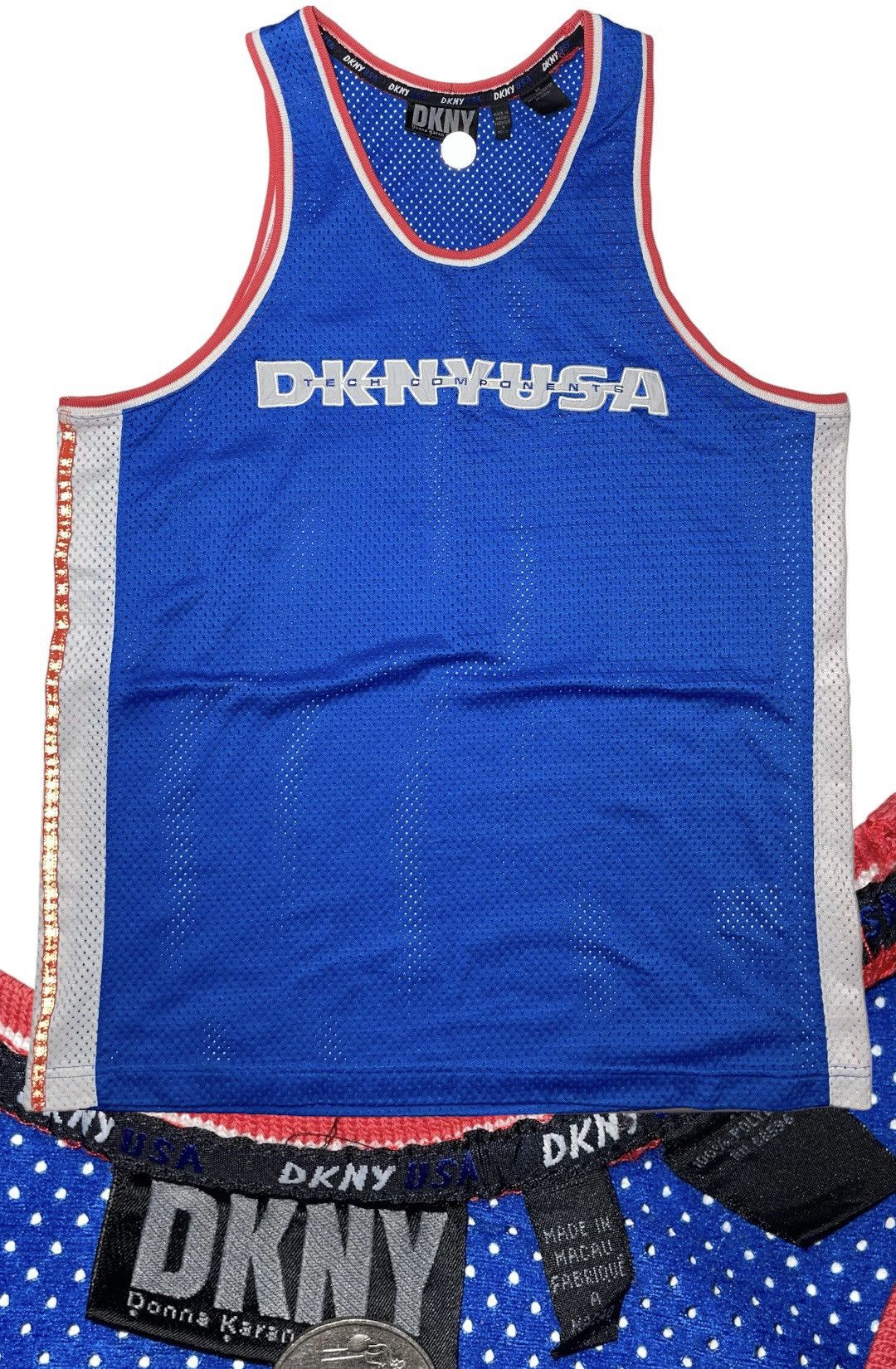 DKNY × Designer × Vintage Vintage 90s DKNY USA Tech Components jersey tank top singlet Size US L / EU 52-54 / 3 - 1 Thumbnail