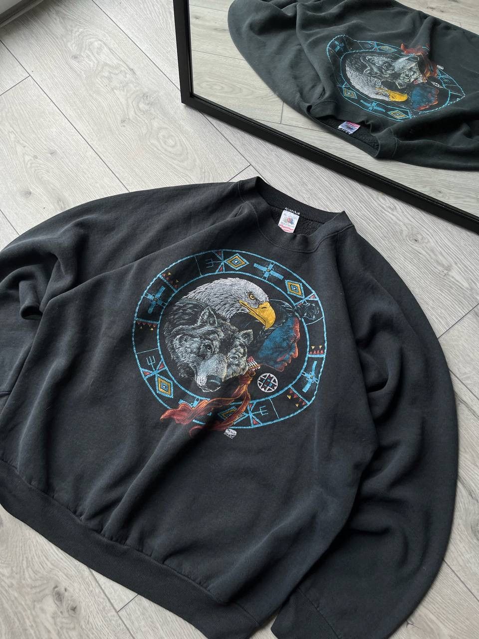 Vintage Vintage 90's Eagle Tribal Made In Usa Boxy Sweatshirt Y2K XL Size US XL / EU 56 / 4 - 3 Thumbnail