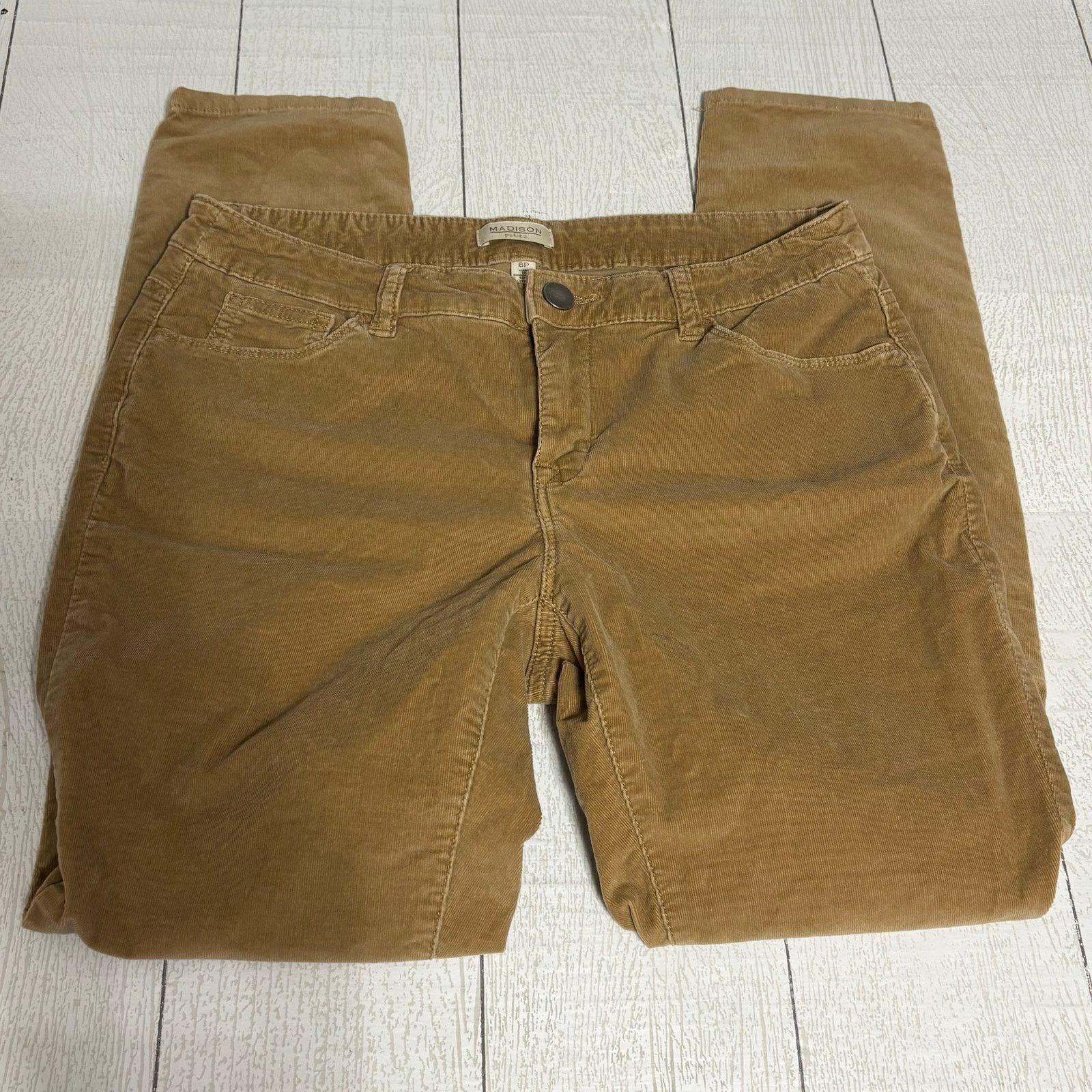 Madison Madison Petite Brown Corduroy Pants Size 6P Size 28" / US 6 / IT 42 - 1 Thumbnail