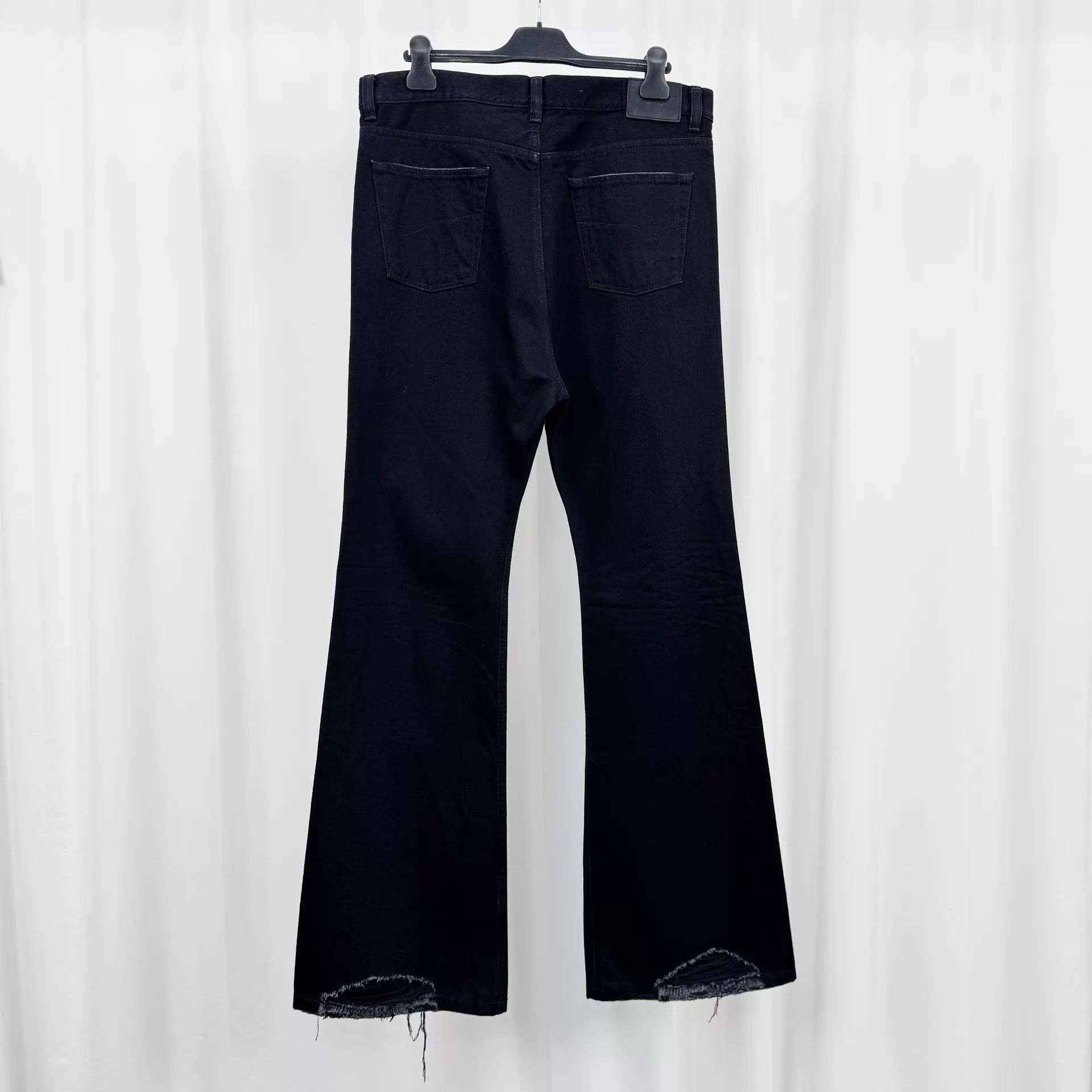 Balenciaga Balenciaga Lost VHS Destroyed Jeans L Size 28" / US 6 / IT 42 - 2 Thumbnail