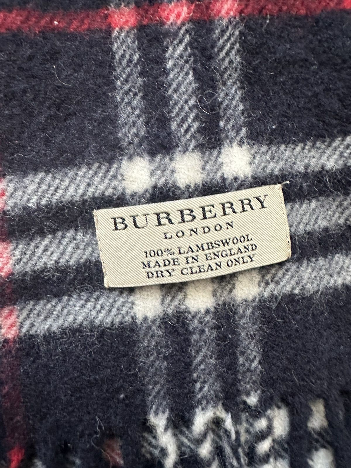 Burberry Vintage Burberry Black Nova Check Lambswool Scarf Size ONE SIZE - 4 Thumbnail