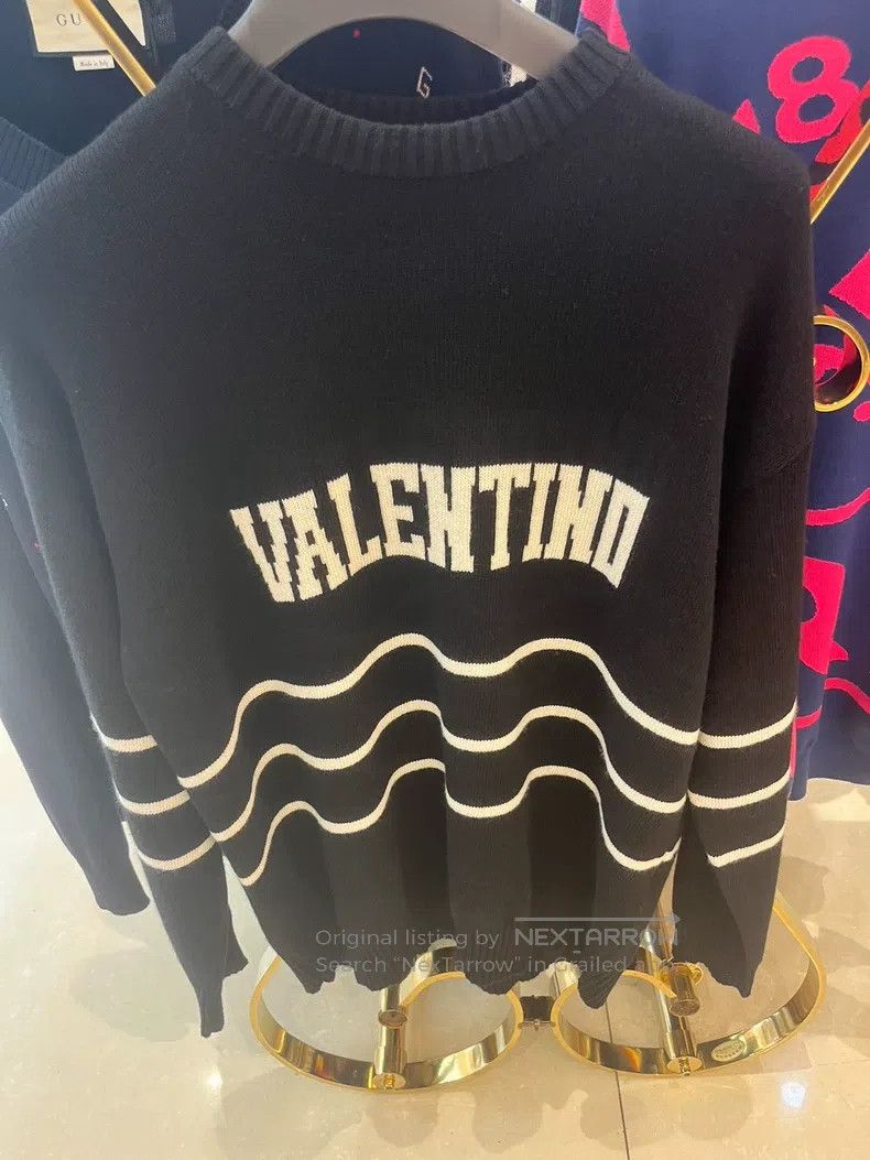 Valentino Valentino sweater Size M / US 6-8 / IT 42-44 - 1 Thumbnail