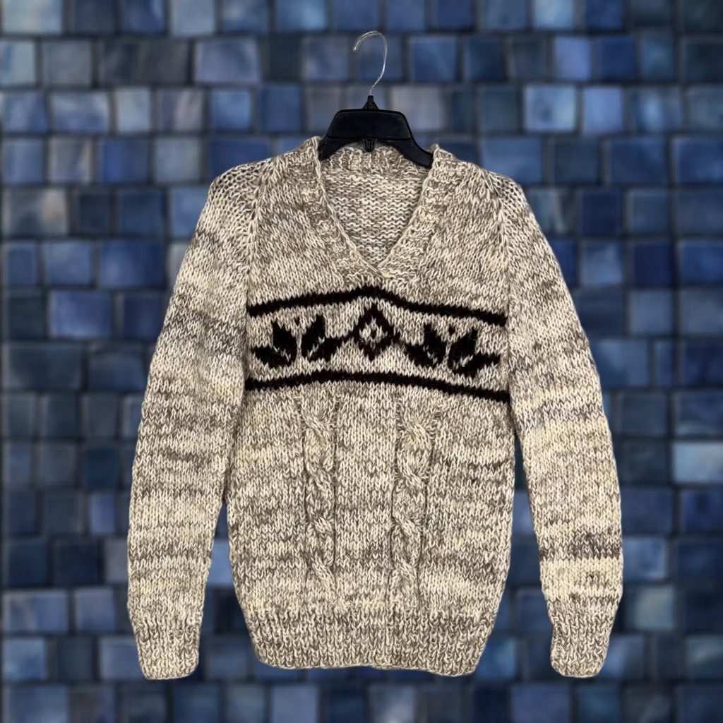 Vintage VINTAGE Handmade Sweater Womens Small Beige Leaf Fair Isle Cable Knit Pullover Size S / US 4 / IT 40 - 1 Thumbnail