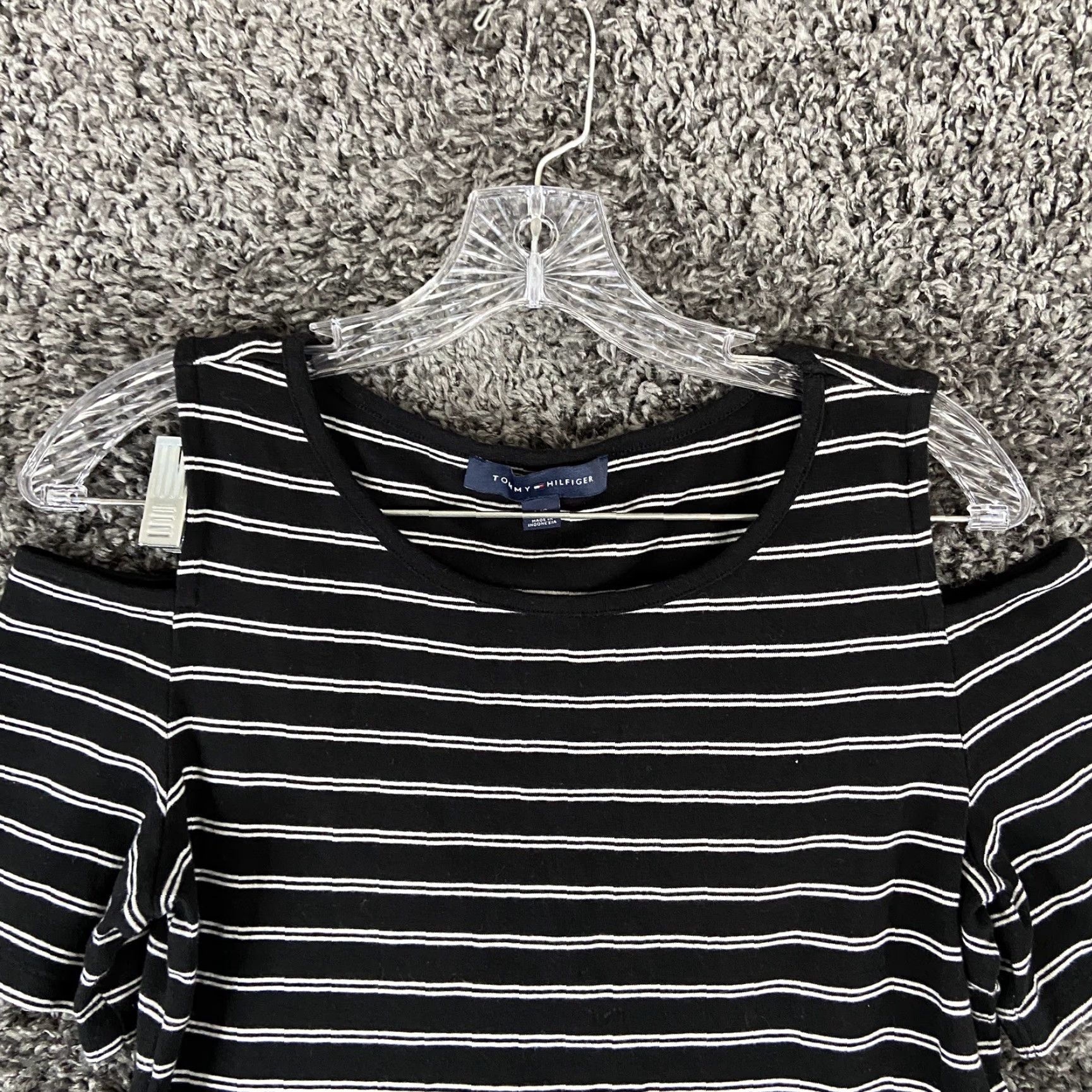 Tommy Hilfiger Tommy Hilfiger Blouse Women L Black Striped Shoulder Cutouts Womens Size L / US 10 / IT 46 - 5 Thumbnail