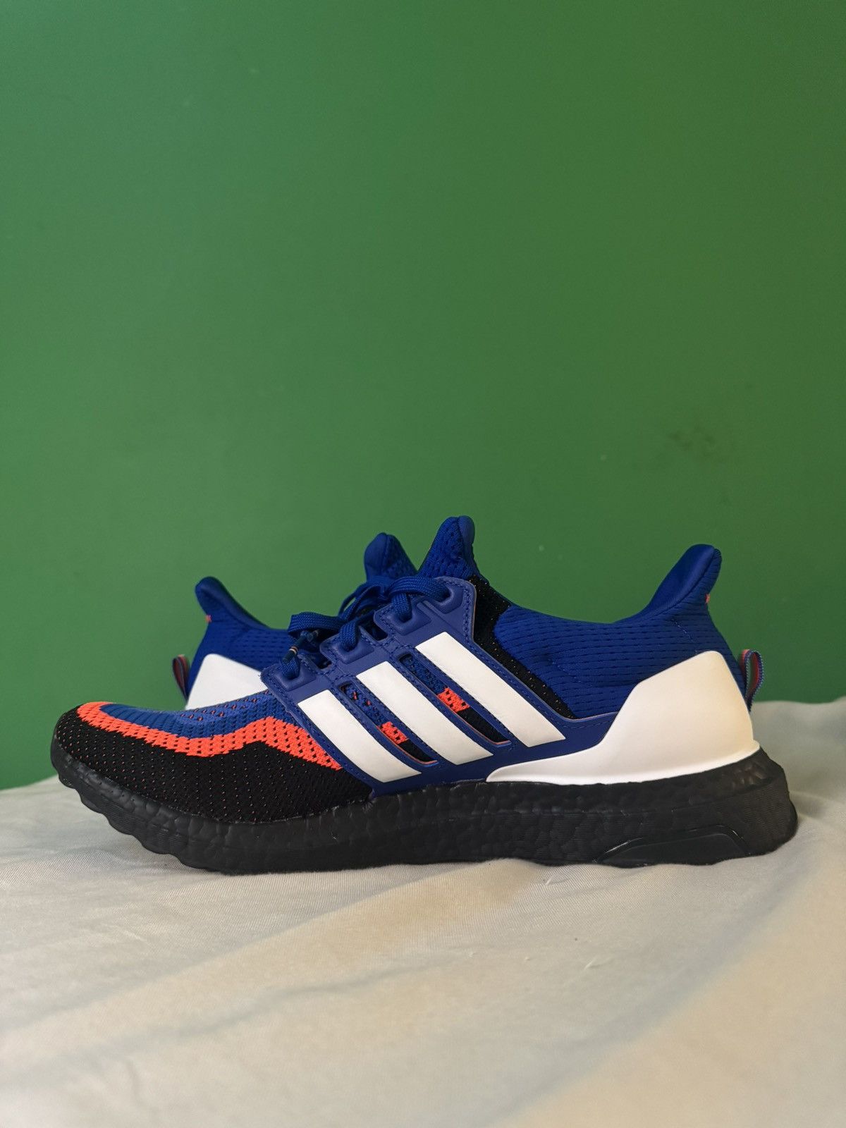 Adidas Adidas ultra boost 2 foot locker 2019 Size US 11.5 / EU 44-45 - 2 Thumbnail