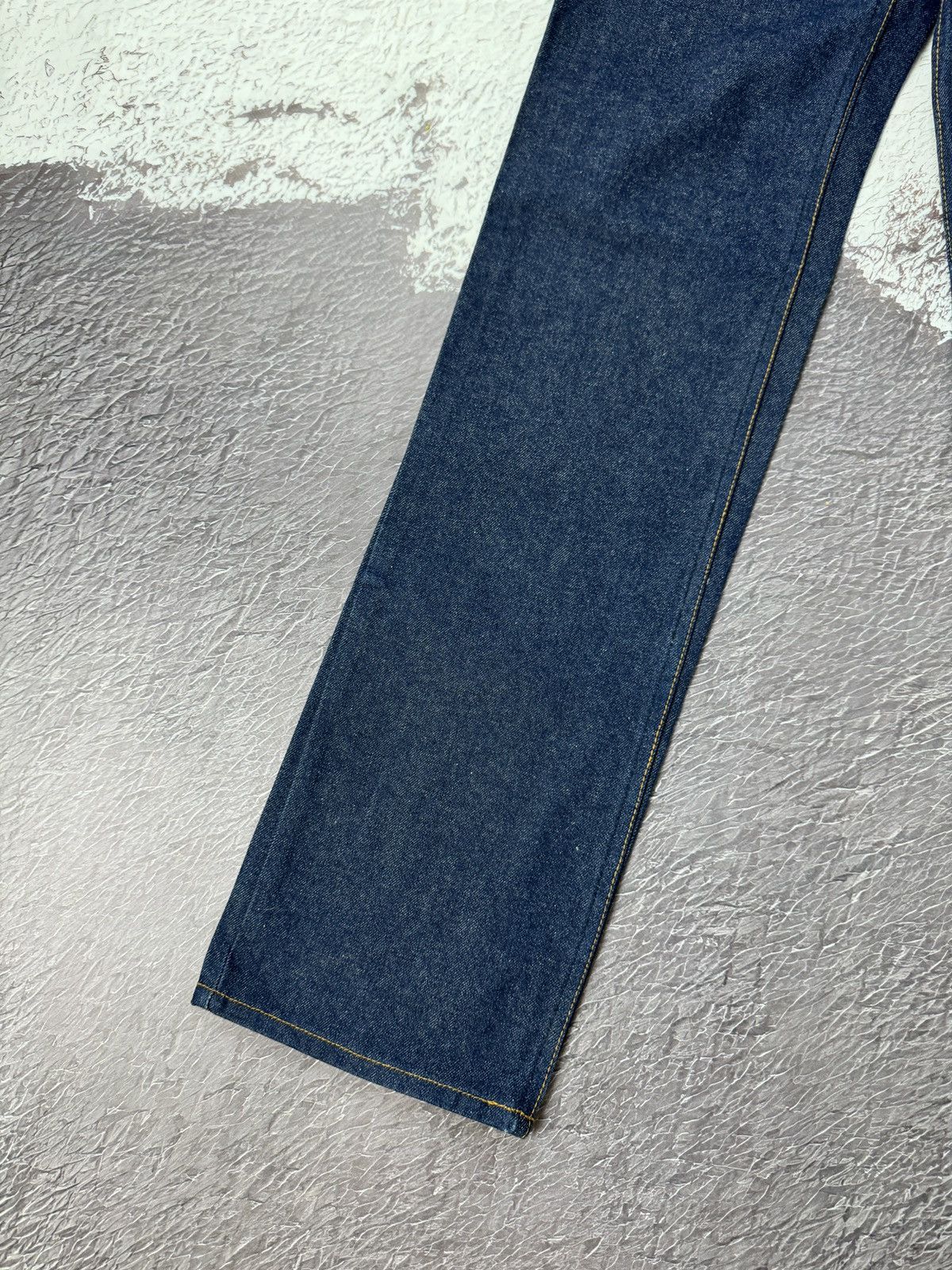 Levi's Levi’s vintage indigo blue straight denim jeans pants Size US 31 - 4 Thumbnail
