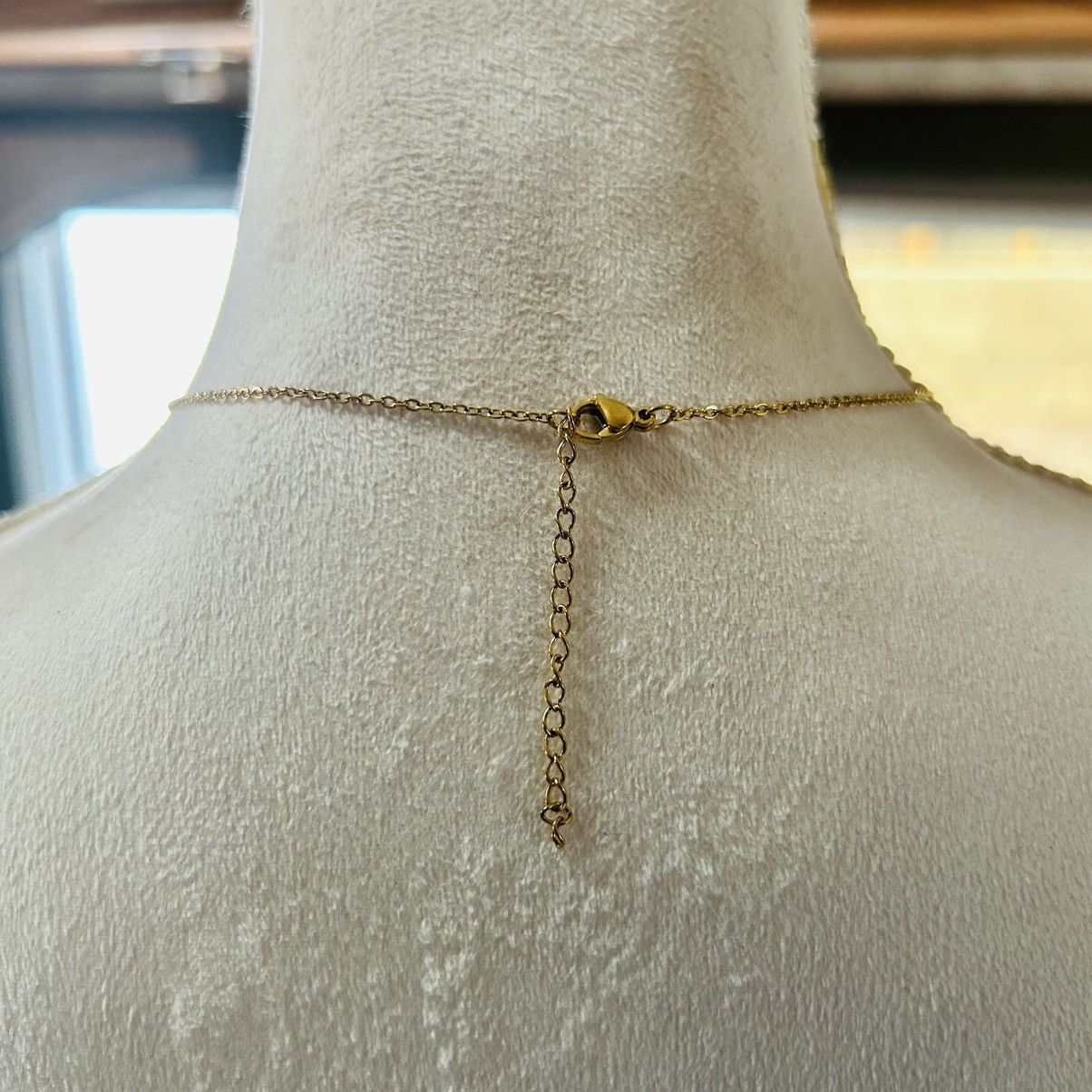 Handmade Handcrafted vintage peridot stone skeleton key necklace Size ONE SIZE - 4 Thumbnail