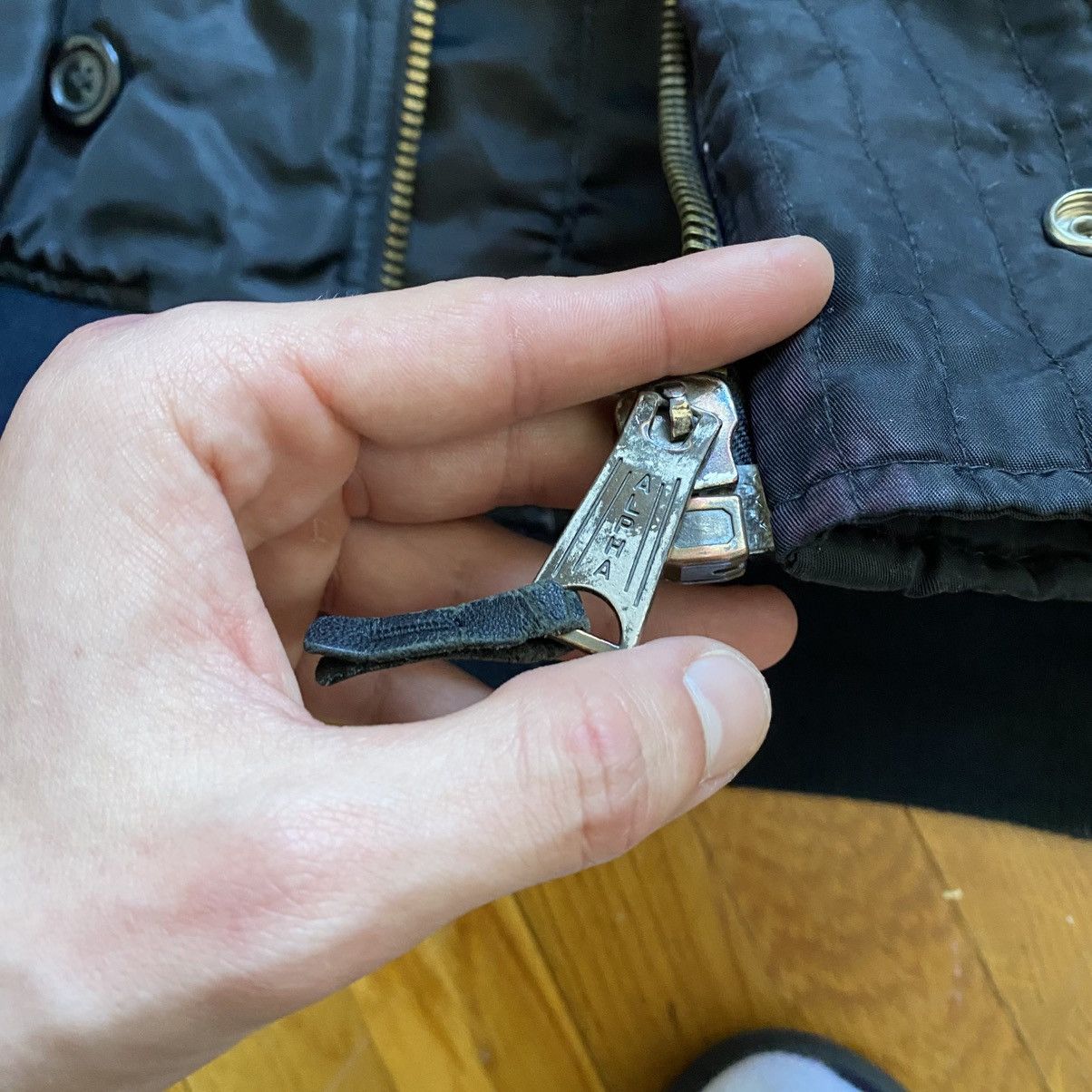 Alpha Industries VINTAGE ALPHA INDUSTRIES DISTRESSED BAGGY BOMBER WITH HOOD Size US XL / EU 56 / 4 - 11 Thumbnail