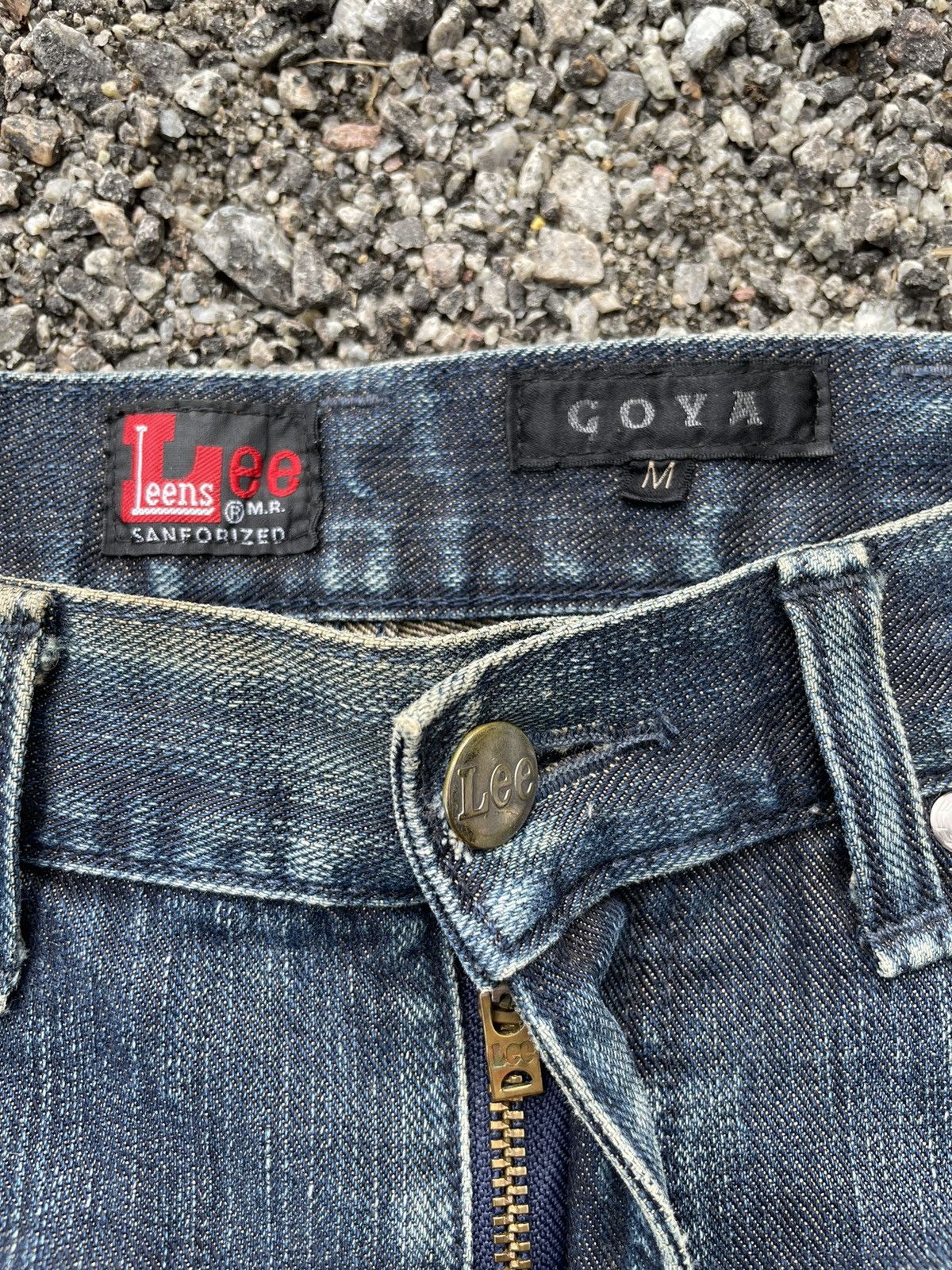 Lee 🔥Accept Binding Offer🔥 Disstressed Lee Denim jeans Vintage Size US 29 - 9 Thumbnail