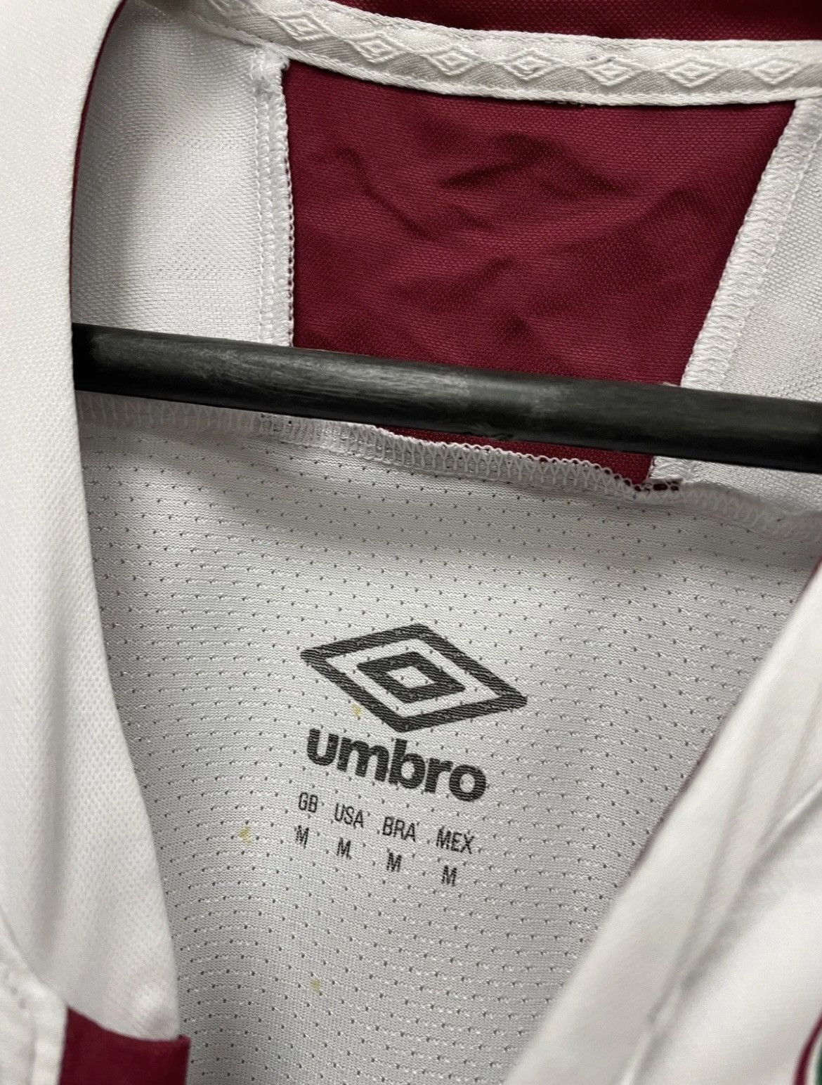 Umbro Fluminense 2020/2021 Away Football Shirt Soccer Jersey Umbro Size US M / EU 48-50 / 2 - 10 Thumbnail