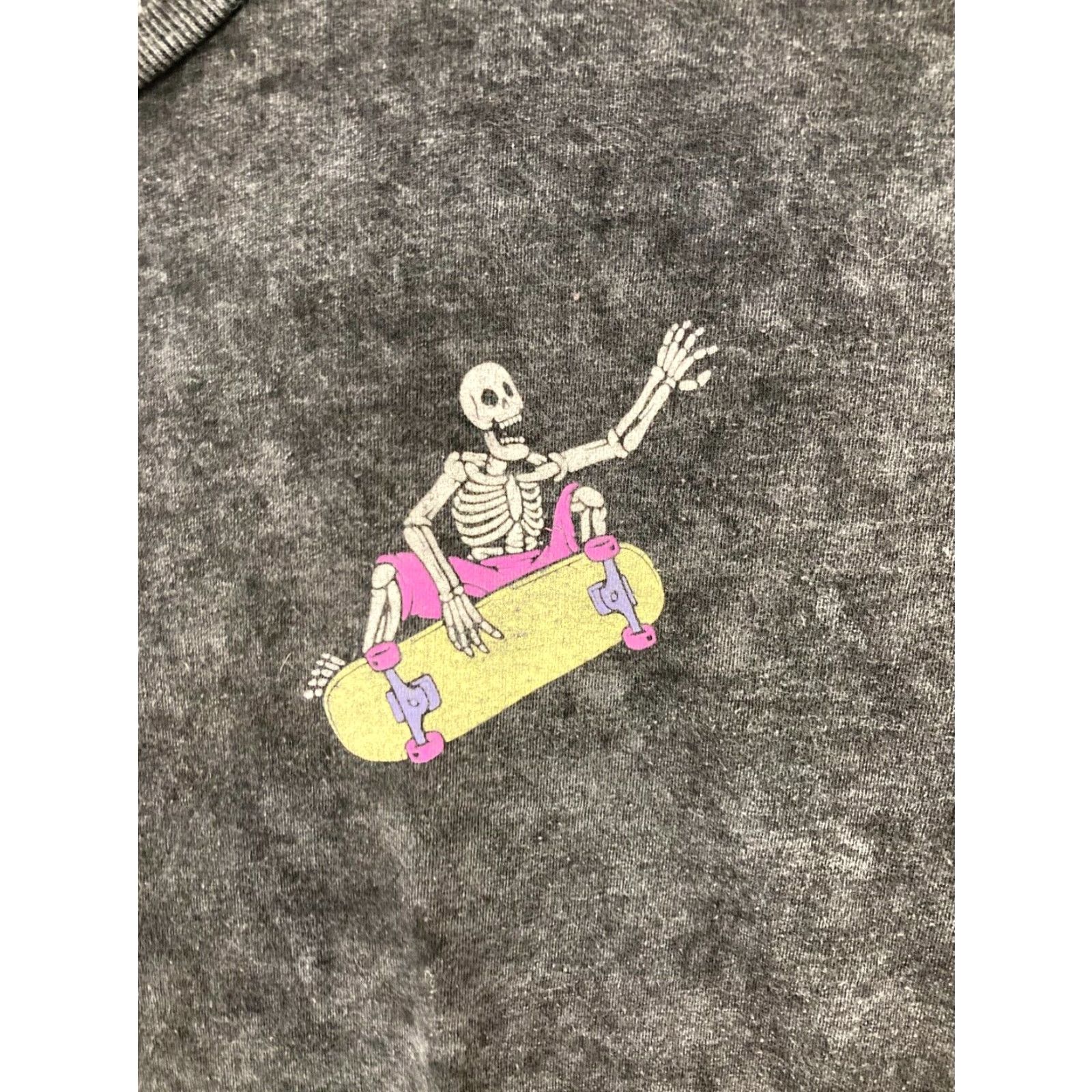 Vintage Fifth Sun Womens Cropped TShirt Large Black Acid Wash Venice Beach Skeleton Size L / US 10 / IT 46 - 4 Thumbnail