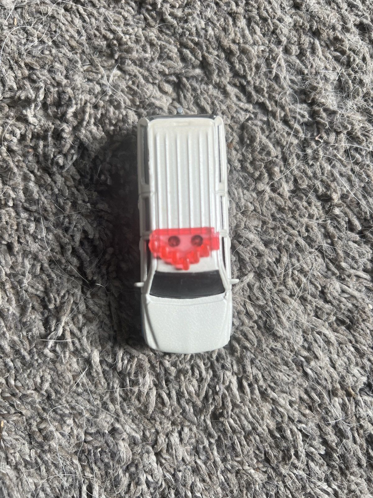Chevrolet 1999 Mattel Matchbox 2000 Chevrolet Suburban Size ONE SIZE - 2 Thumbnail