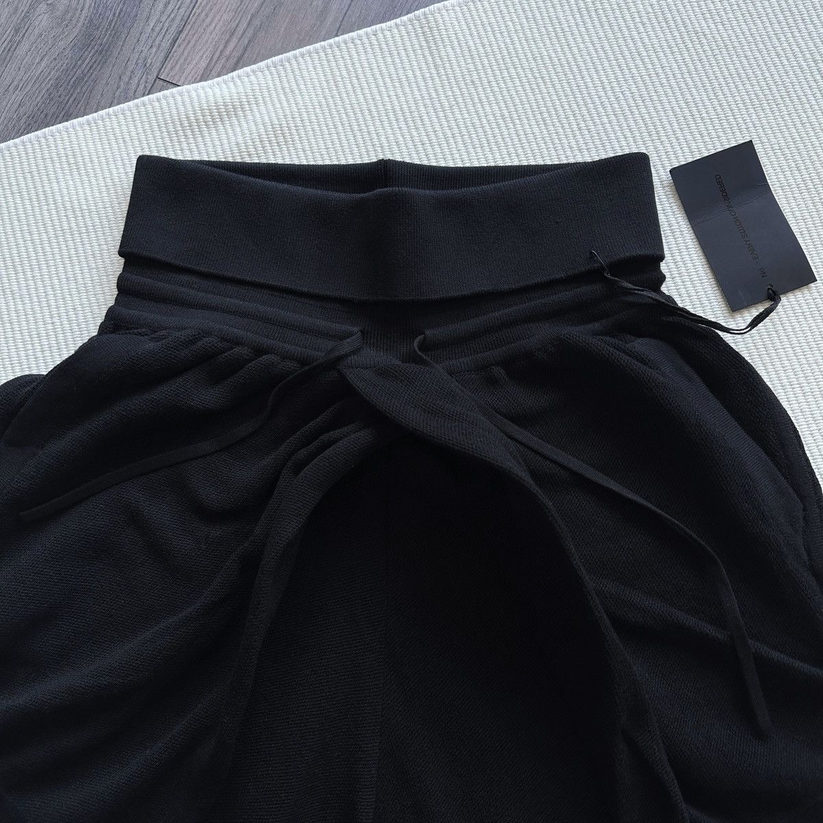 Nike Nike Every Stitch Considered High Waist Womens Black Shorts Size 30" / US 8 / IT 44 - 2 Thumbnail